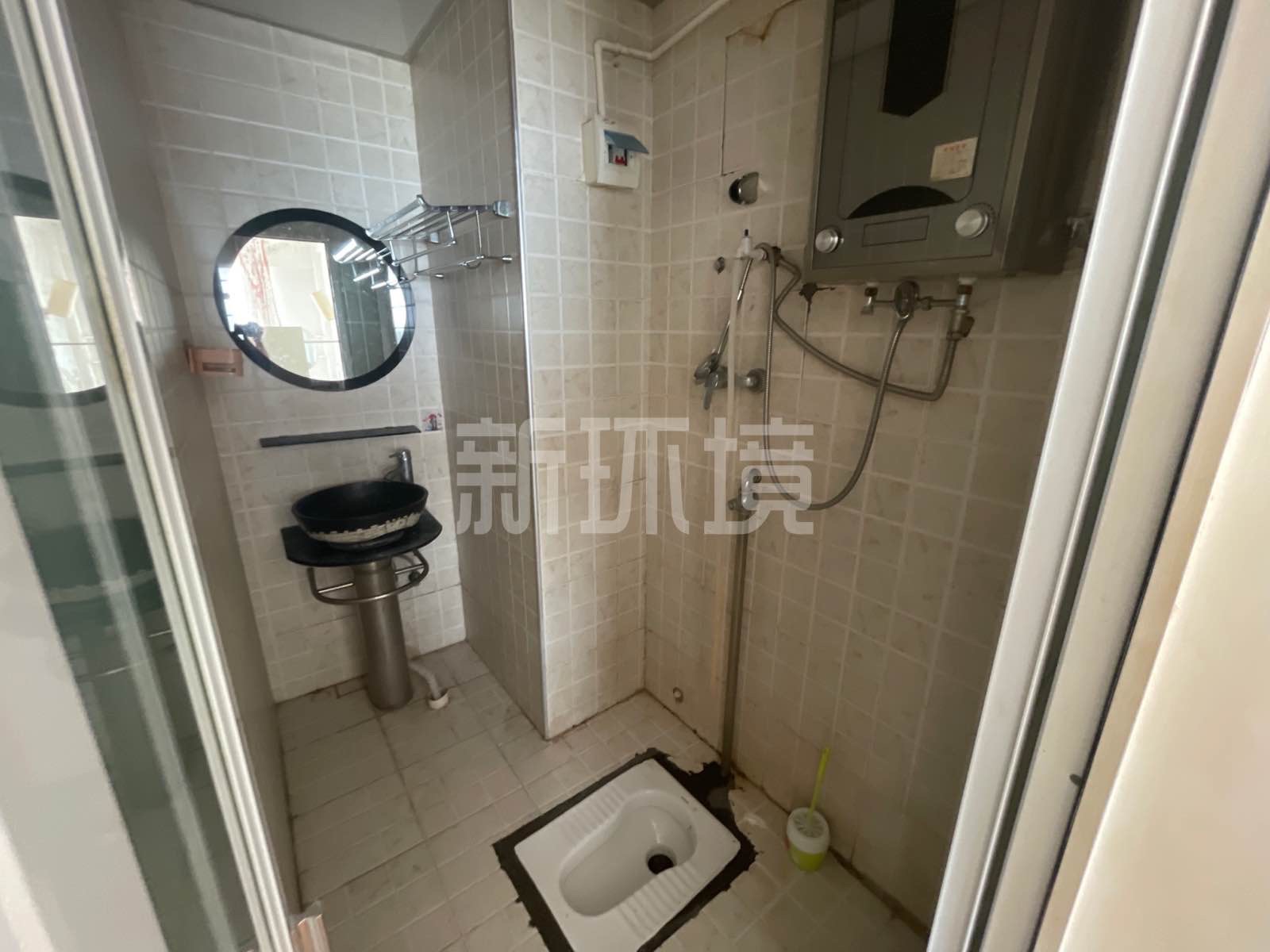 维港十字街  1室1厅1卫    1000.0元/月 维港十字街  1室1厅1卫    1000.0元/月室内图