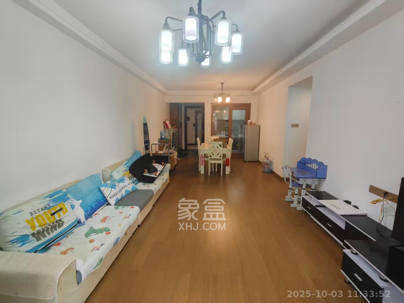 阳光城尚东湾蓝莓苑  3室2厅2卫    3000.0元/月室内图