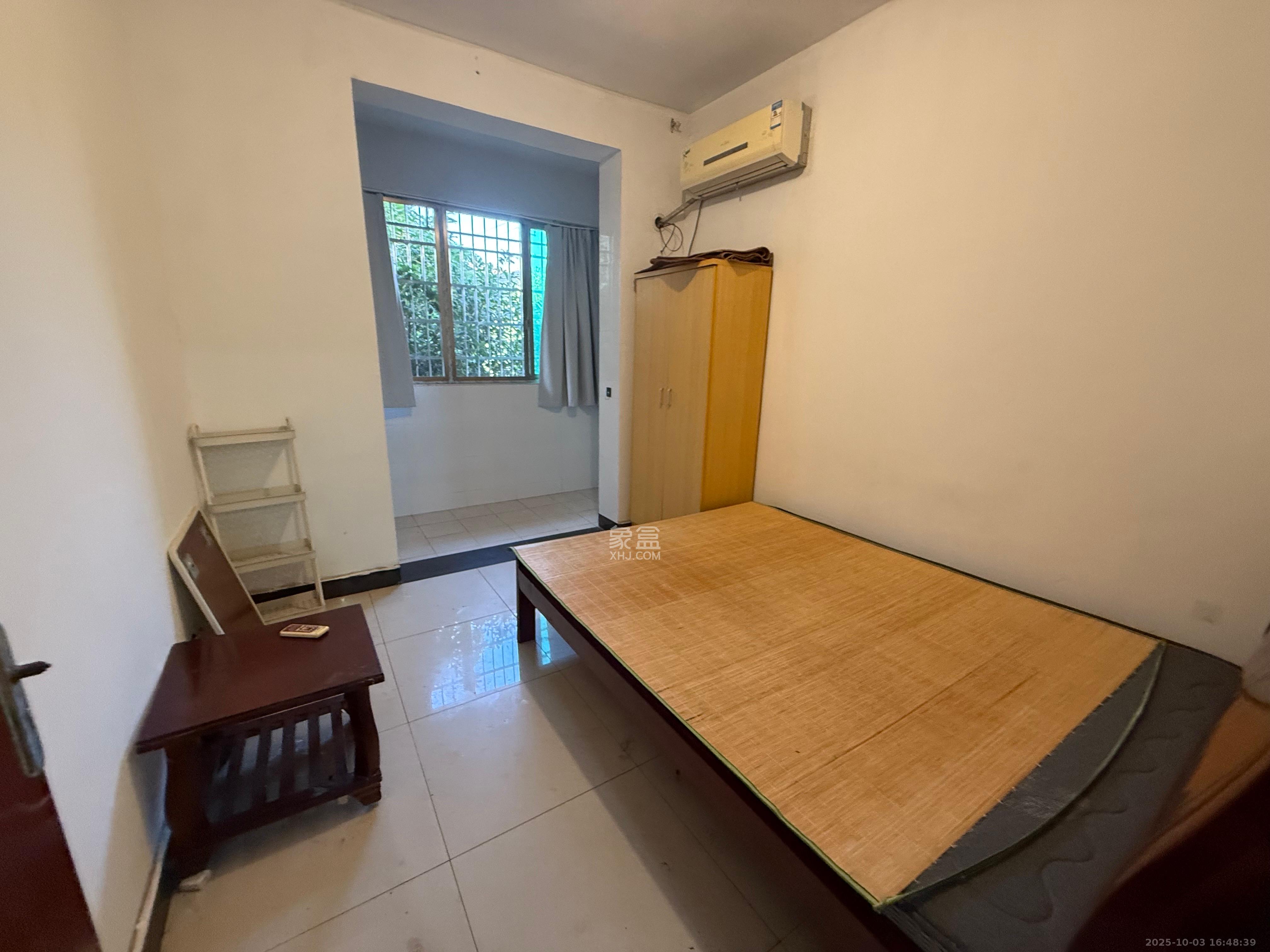 金桂小区一期  3室2厅1卫    1600.0元/月室内图