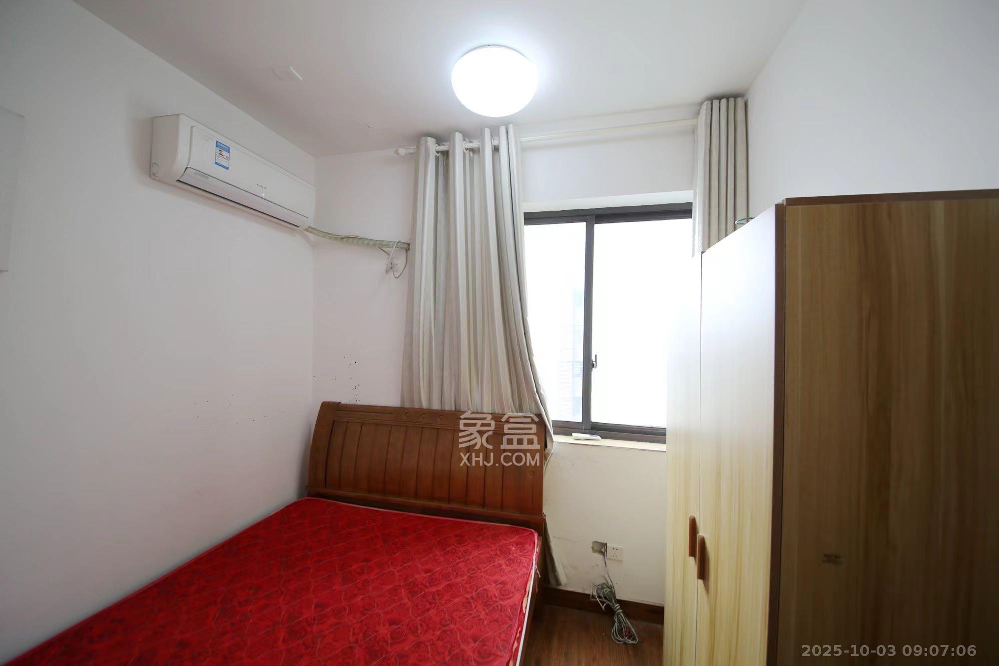 雨花公馆(紫苔名苑)  3室2厅2卫    2500.0元/月室内图