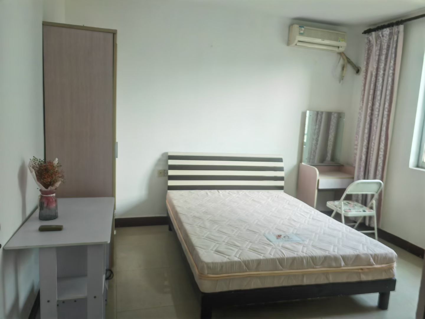 金钟大厦 1室1厅1卫 1700.0元/月 金钟大厦 1室1厅1卫 1700.0元/月室内图