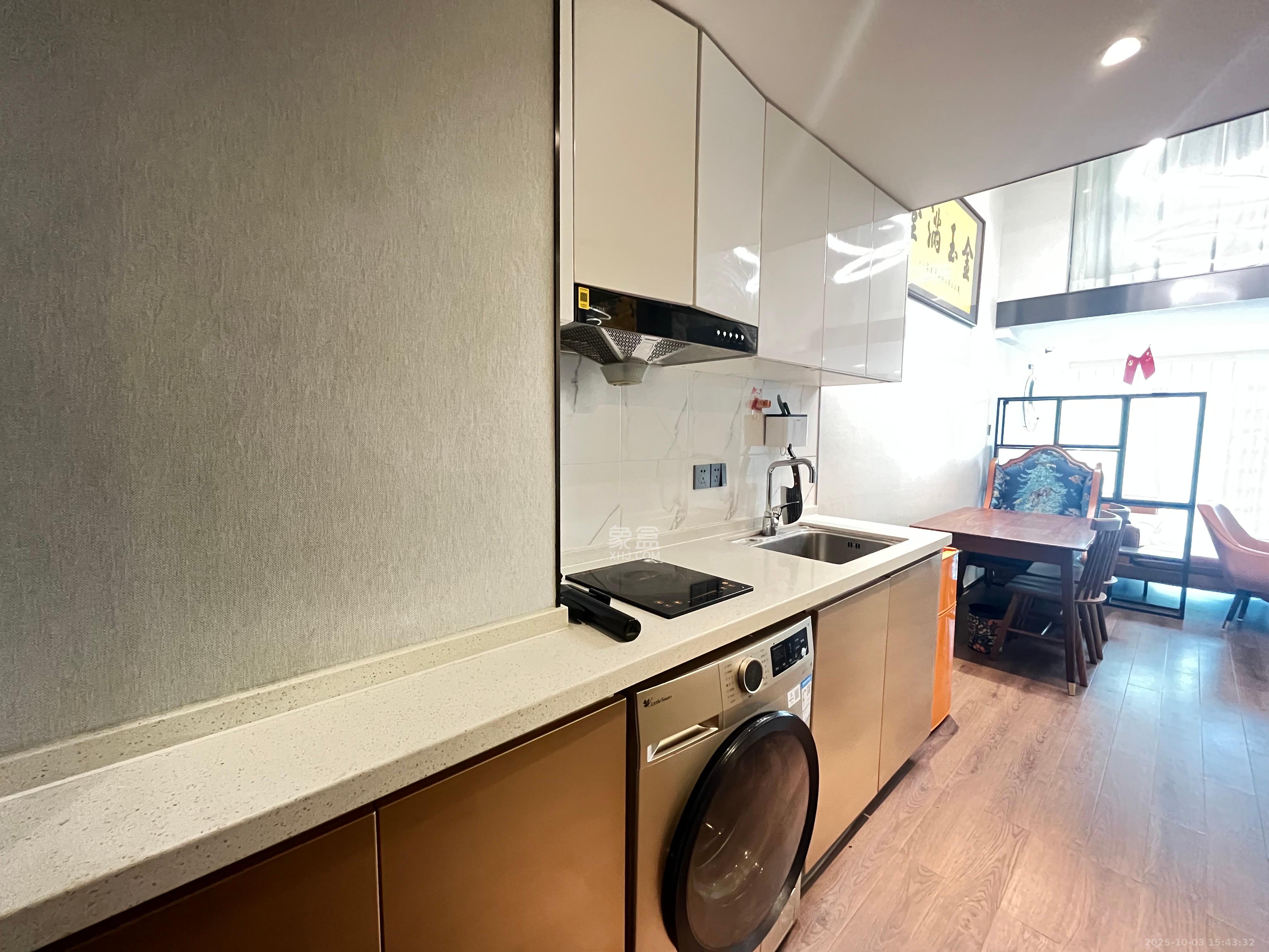 达美寰宇中心  2室1厅1卫    2200.0元/月室内图