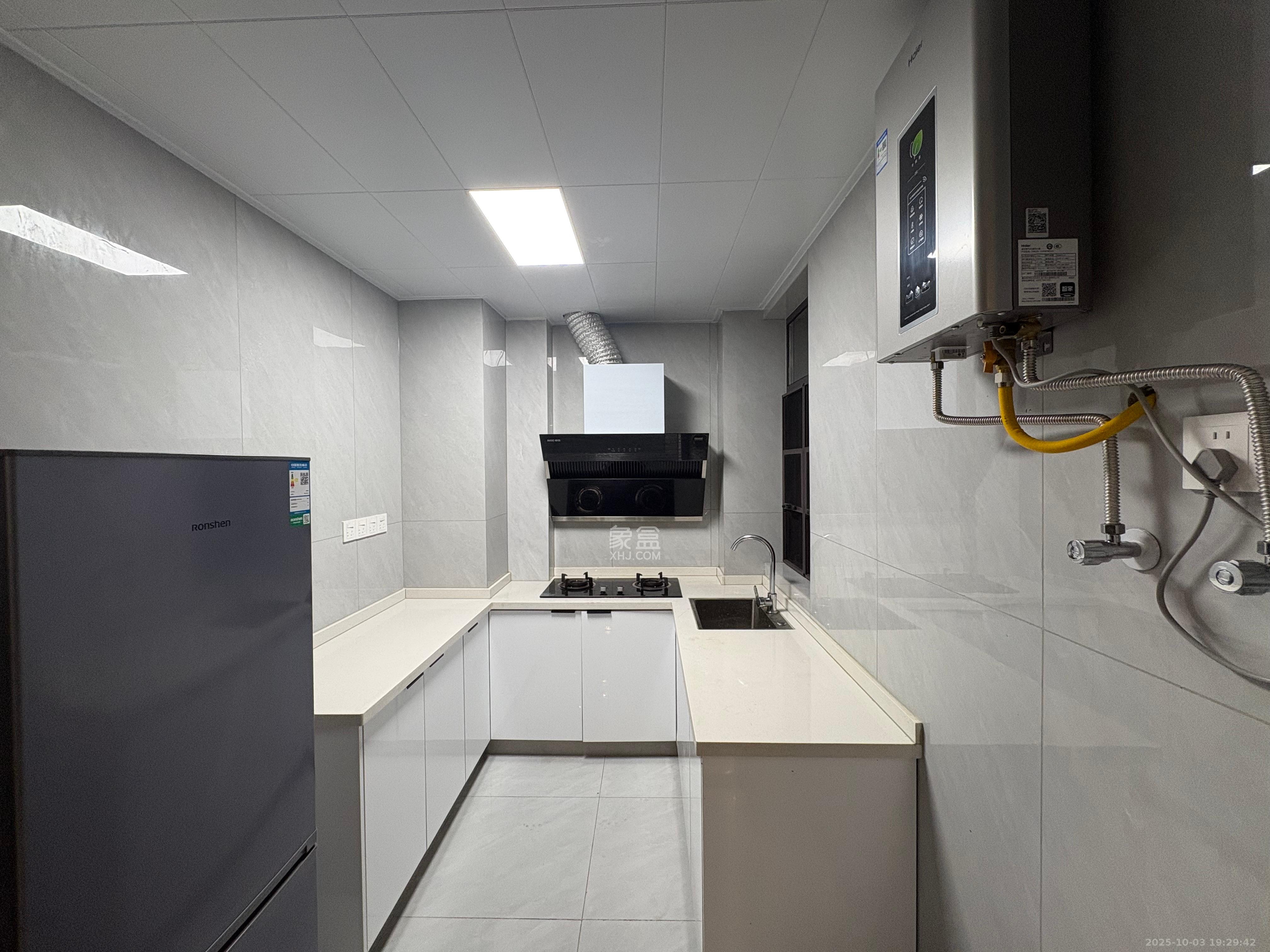 嘉雨兴园 2室1厅1卫 2700.0元/月 嘉雨兴园 2室1厅1卫 2700.0元/月室内图