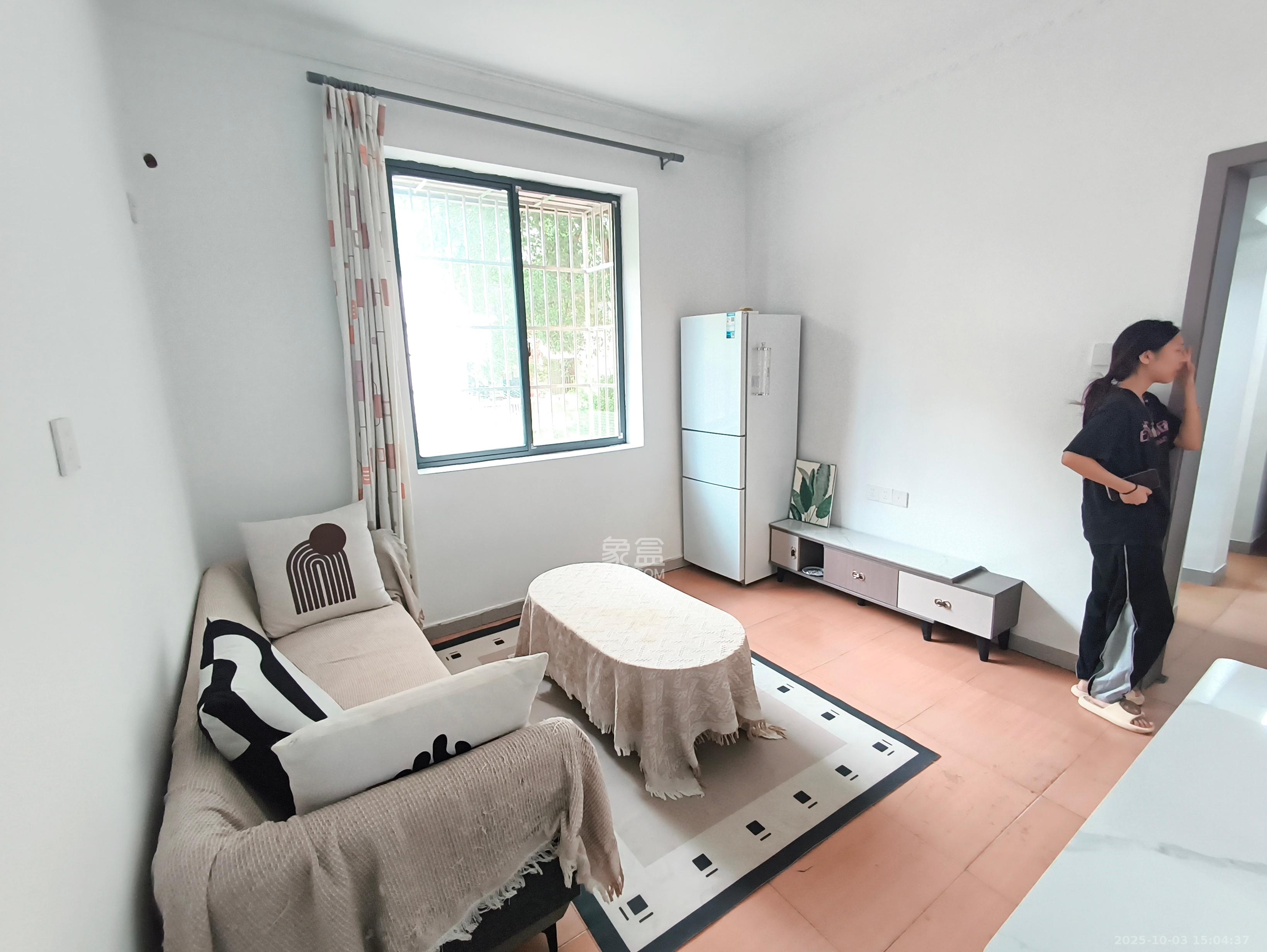 福泽园 1室1厅1卫 2200.0元/月 福泽园 1室1厅1卫 2200.0元/月室内图