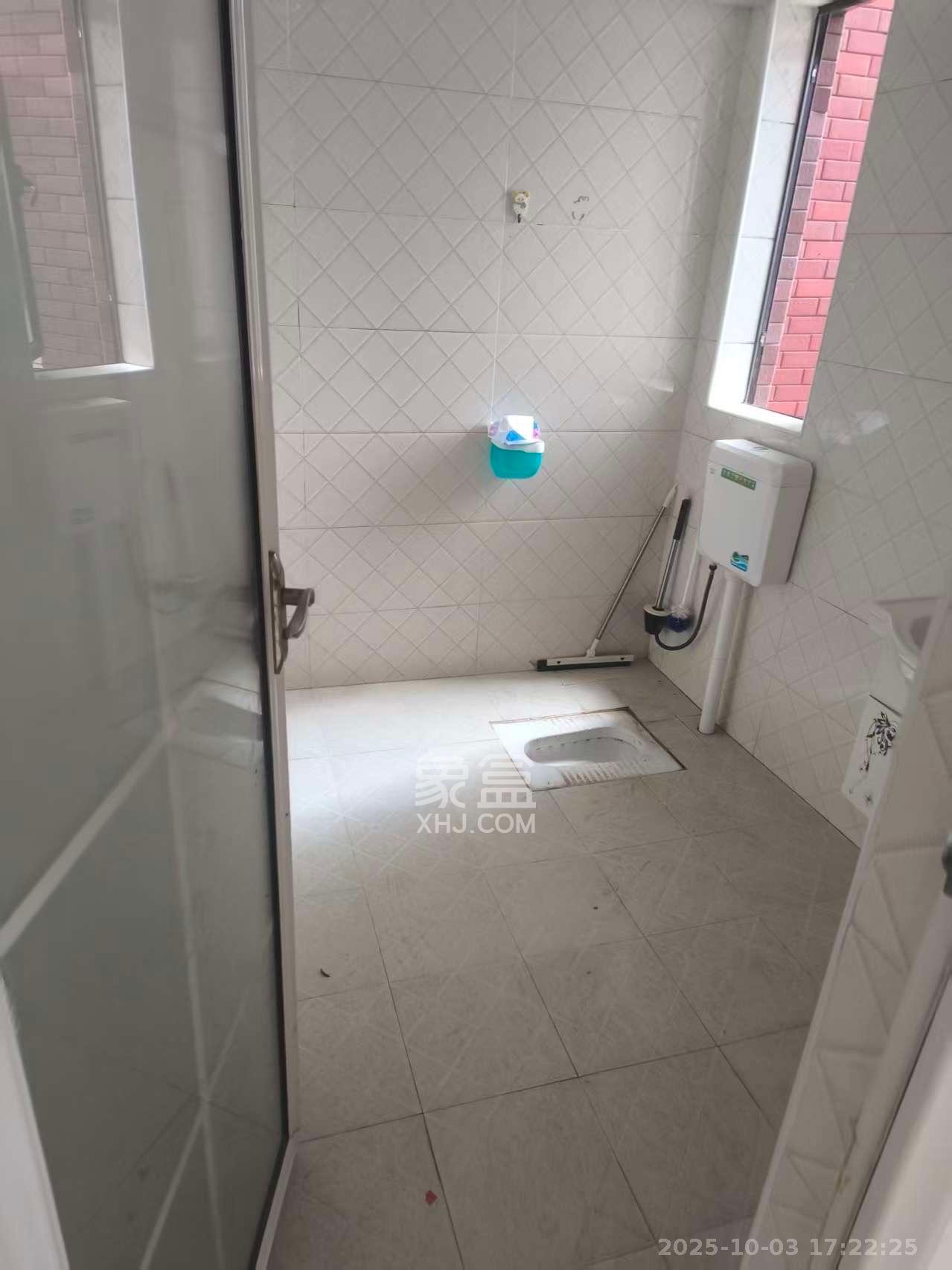 新城国际花都 3室1厅1卫 1300.0元/月 新城国际花都 3室1厅1卫 1300.0元/月室内图