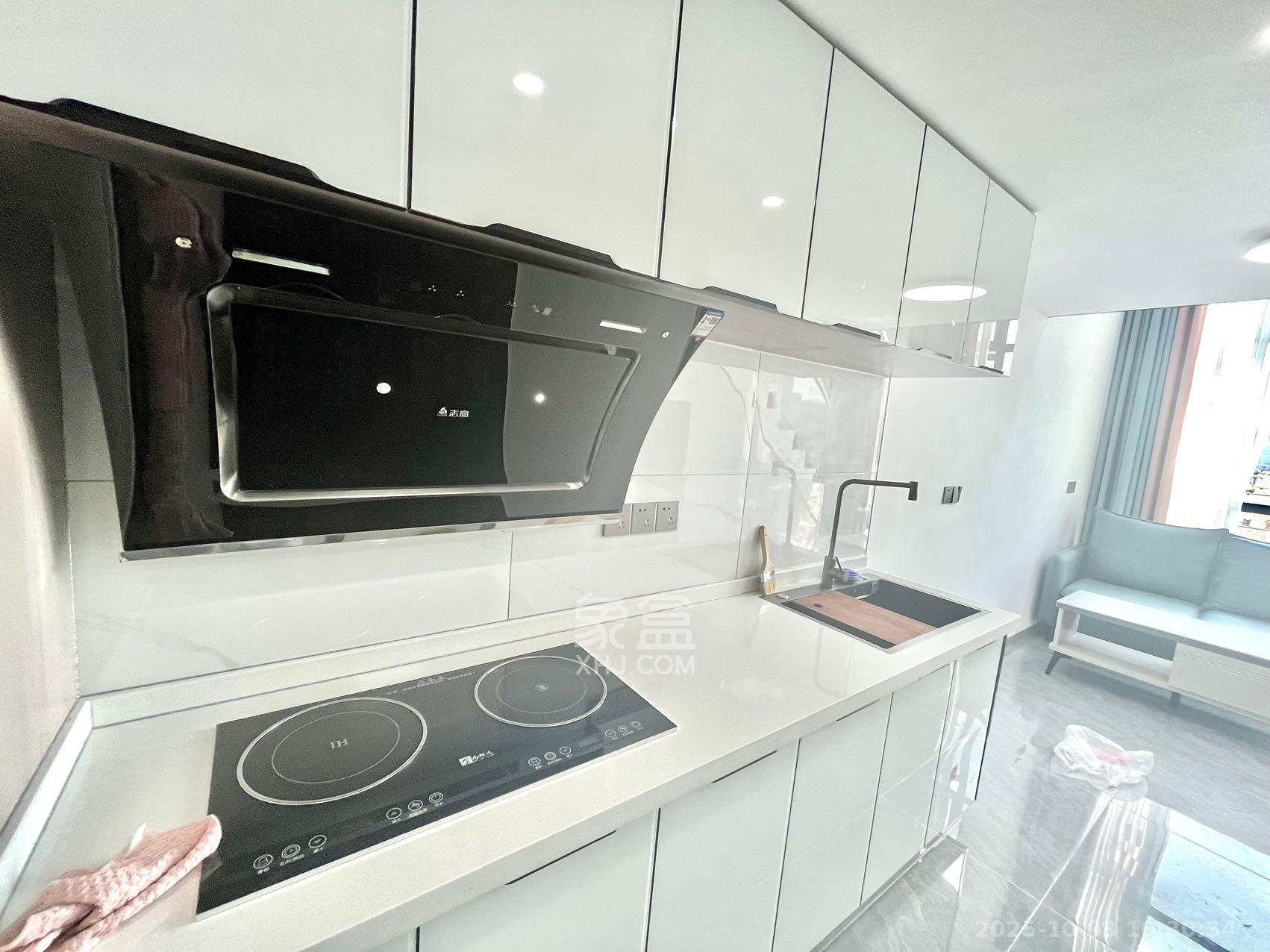 新长海D1站 1室1厅1卫 1600.0元/月 新长海D1站 1室1厅1卫 1600.0元/月室内图