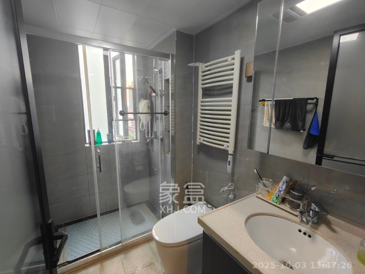 绿地长沙城际空间站(柏仕佳苑) 4室2厅1卫 5000.0元/月 绿地长沙城际空间站(柏仕佳苑) 4室2厅1卫 5000.0元/月室内图