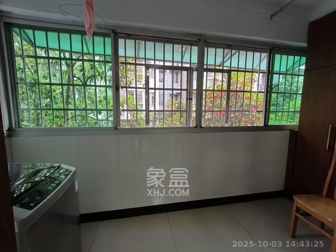 好家园  3室2厅1卫   1800.00元/月室内图