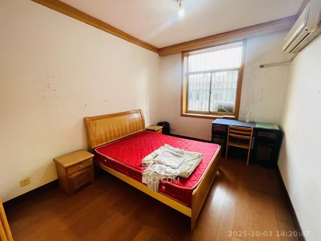 下碧湘街小区  3室1厅1卫   1800.00元/月室内图