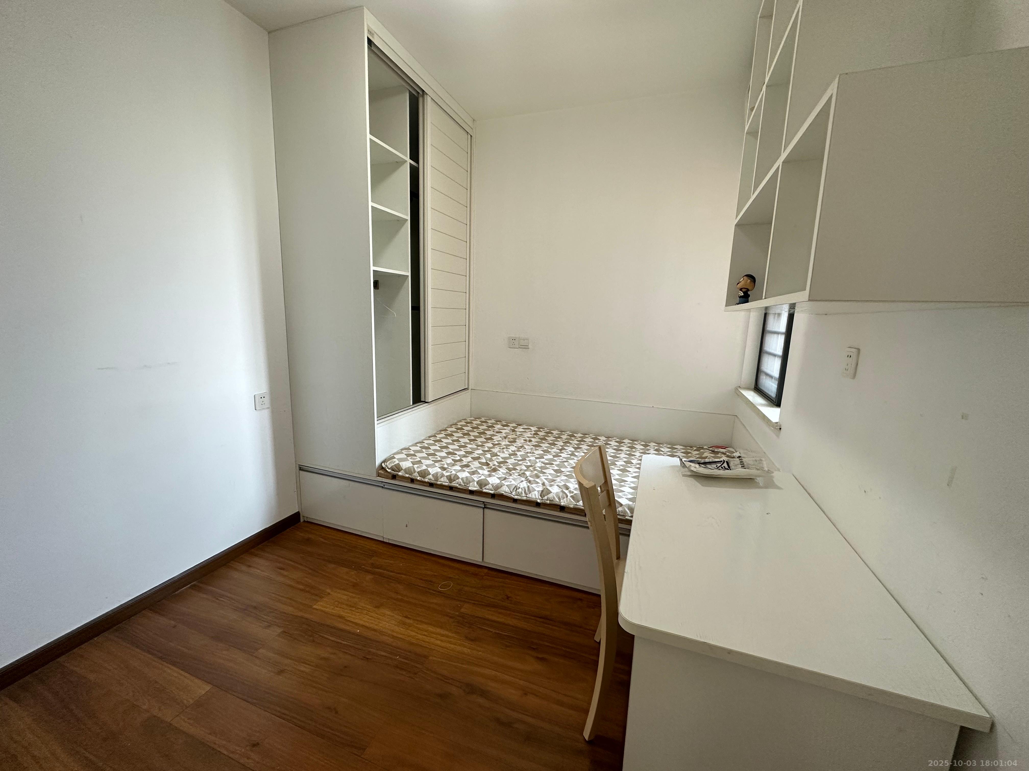 北京御园一二期(国泰嘉园) 3室2厅1卫 2800.0元/月 北京御园一二期(国泰嘉园) 3室2厅1卫 2800.0元/月室内图