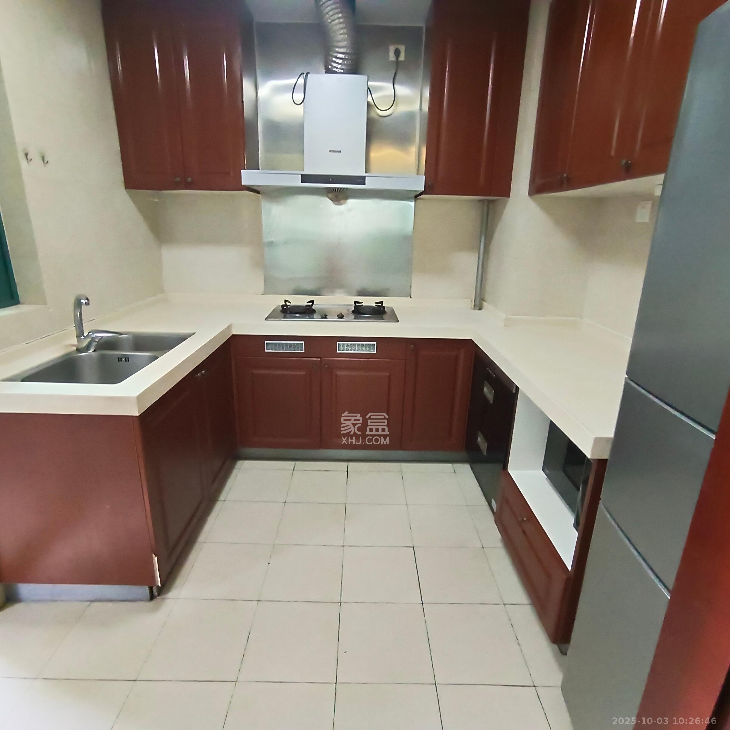 恒大雅苑 3室2厅1卫 2700.0元/月 恒大雅苑 3室2厅1卫 2700.0元/月室内图