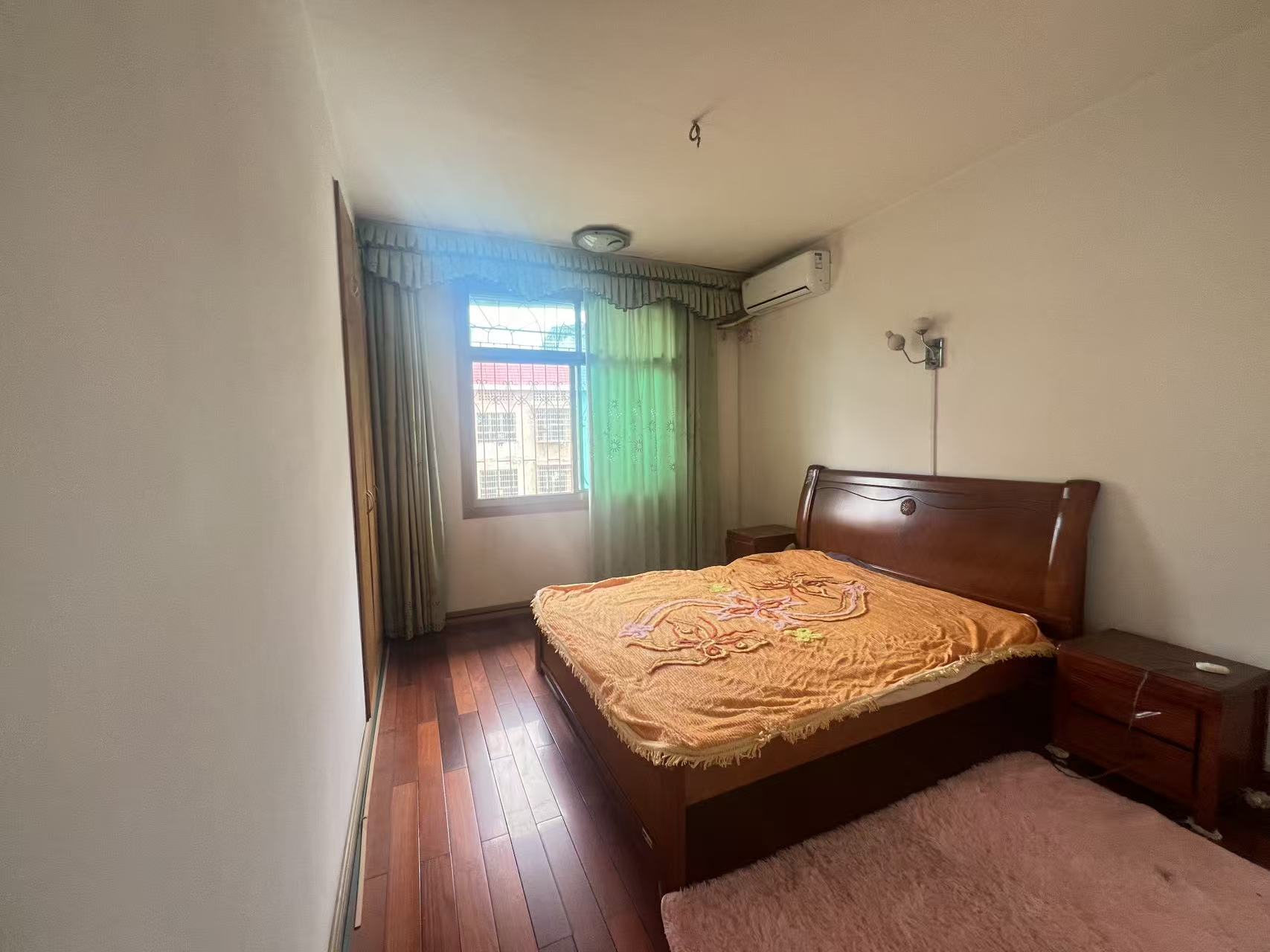 盐业局 3室2厅2卫 1200.0元/月 盐业局 3室2厅2卫 1200.0元/月室内图