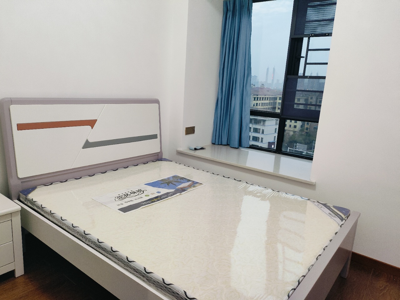 金达源  3室2厅2卫    1800.0元/月 金达源  3室2厅2卫    1800.0元/月室内图