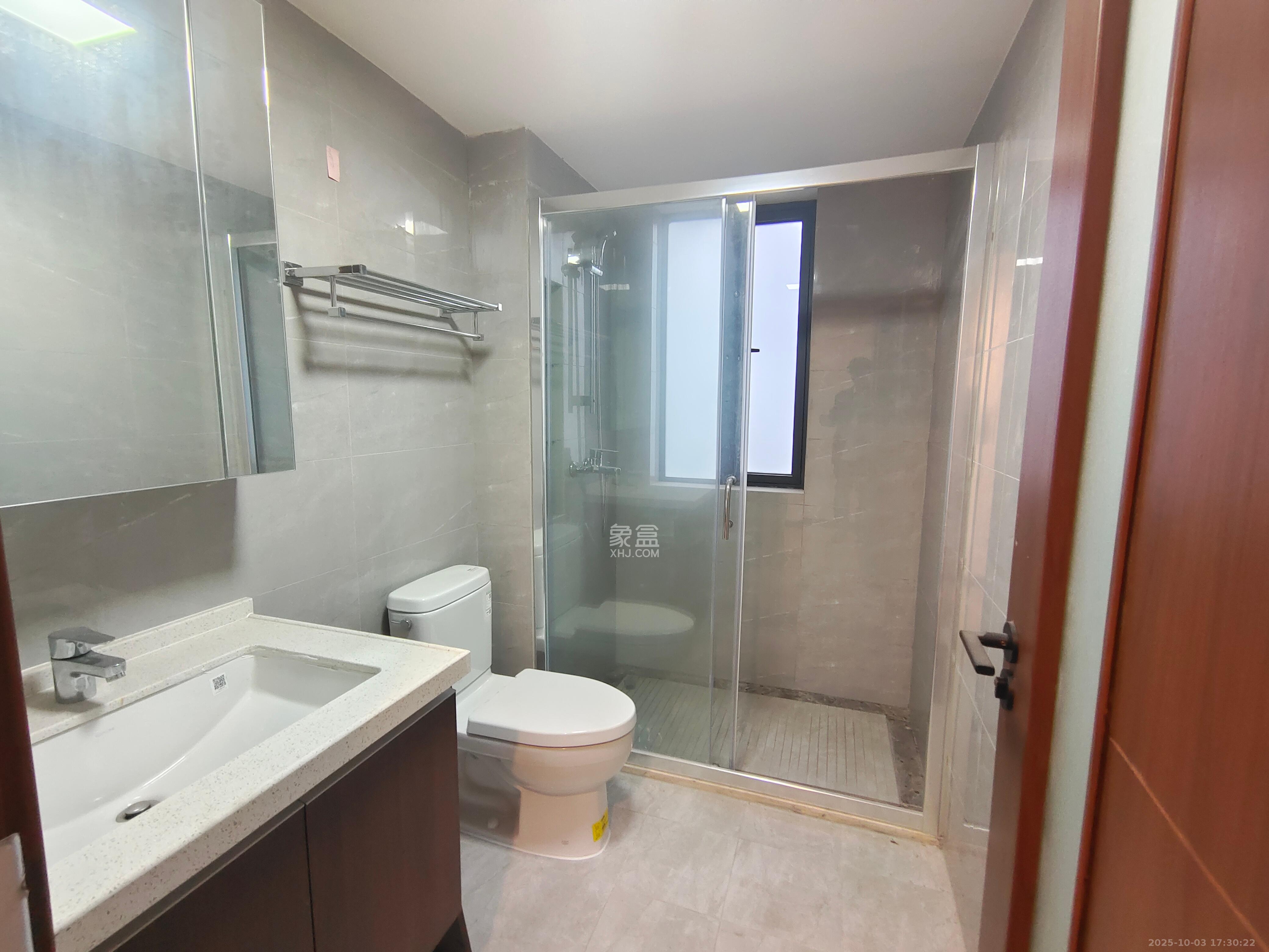 绿地长沙城际空间站(绿地新里佳苑) 4室2厅2卫 3400.0元/月 绿地长沙城际空间站(绿地新里佳苑) 4室2厅2卫 3400.0元/月室内图