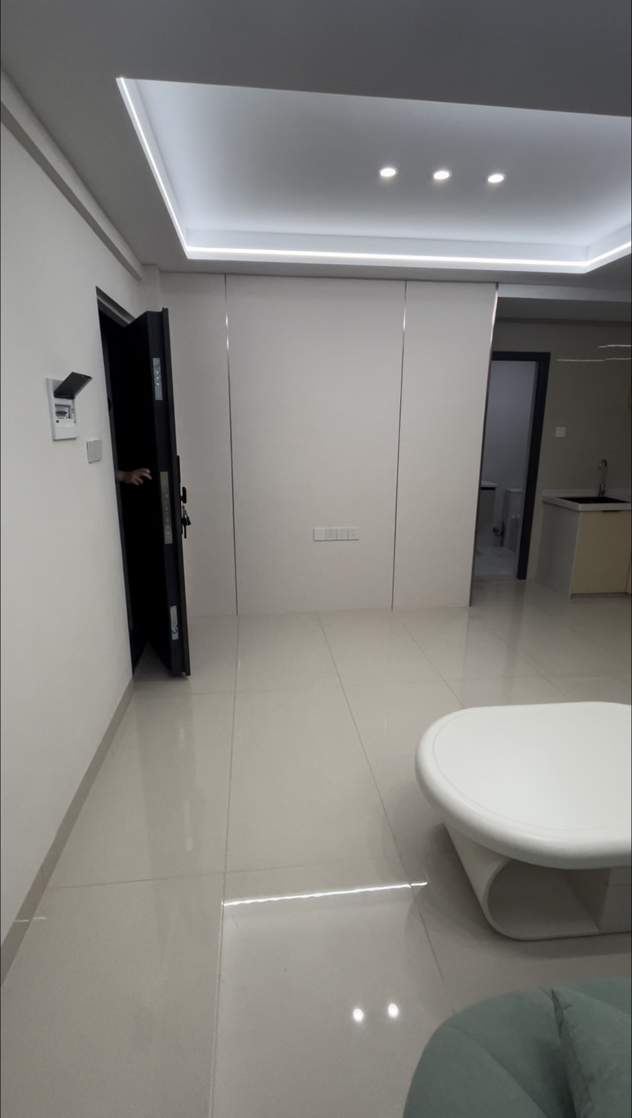 合和大厦  1室0厅1卫    53.0万客厅