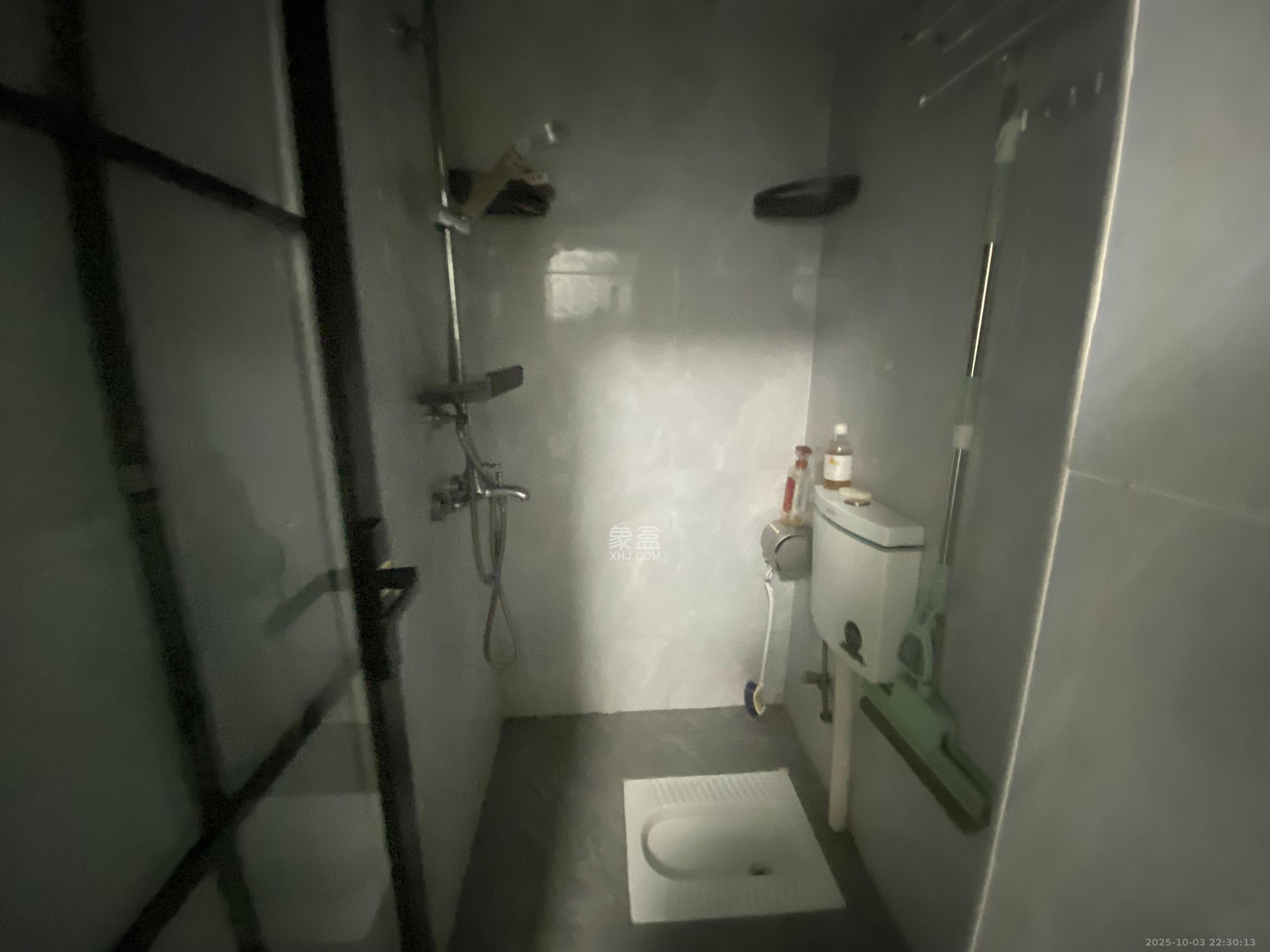 雨花区教师村  0室0厅0卫    1300.0元/月室内图