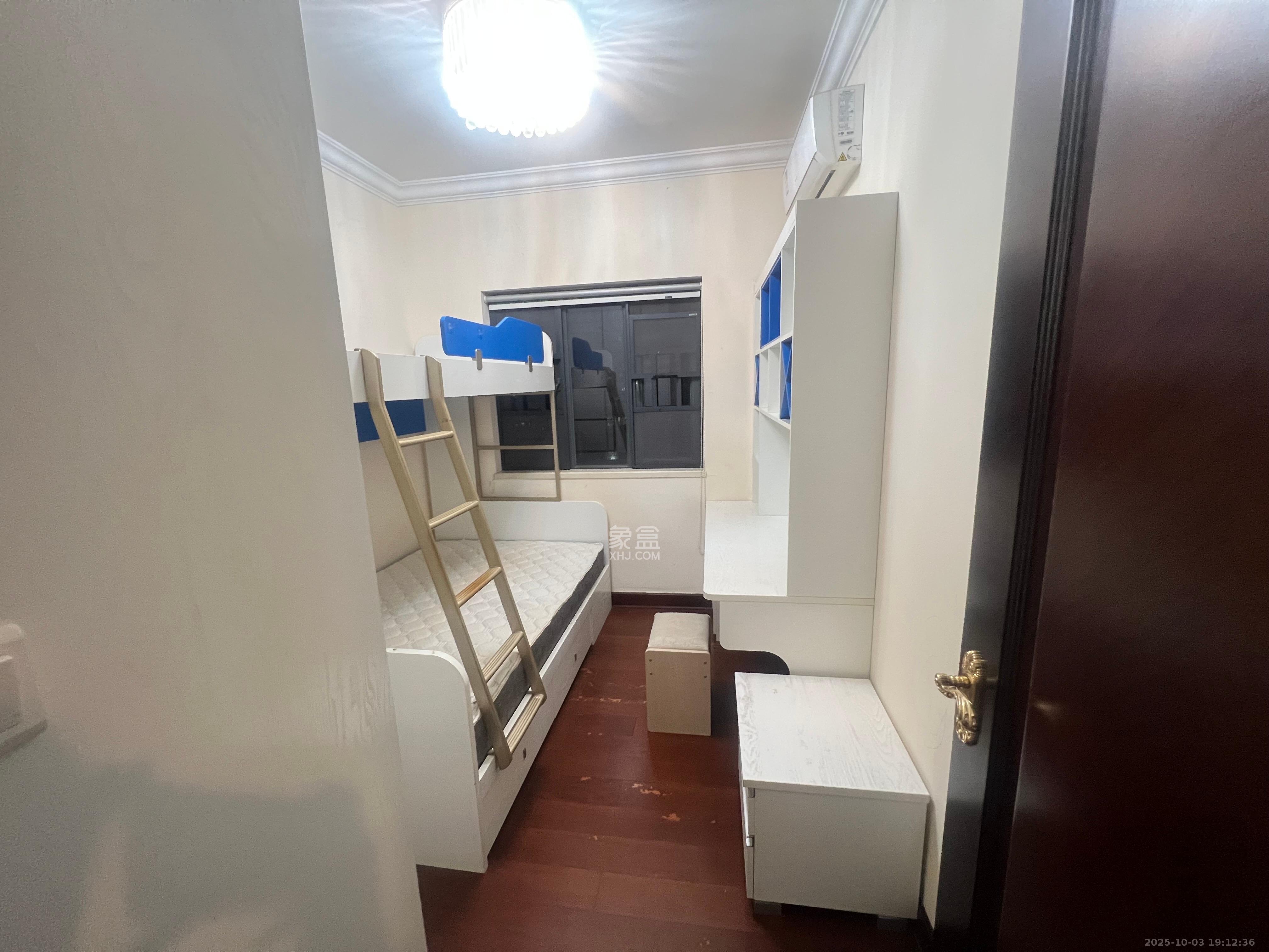 恒大国际广场  3室2厅1卫    2600.0元/月 恒大国际广场  3室2厅1卫    2600.0元/月室内图