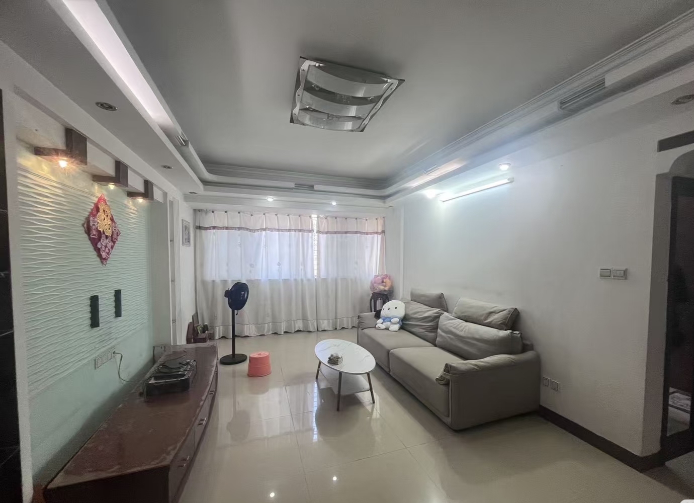 俊园大厦 3室2厅1卫 2500.0元/月 俊园大厦 3室2厅1卫 2500.0元/月室内图