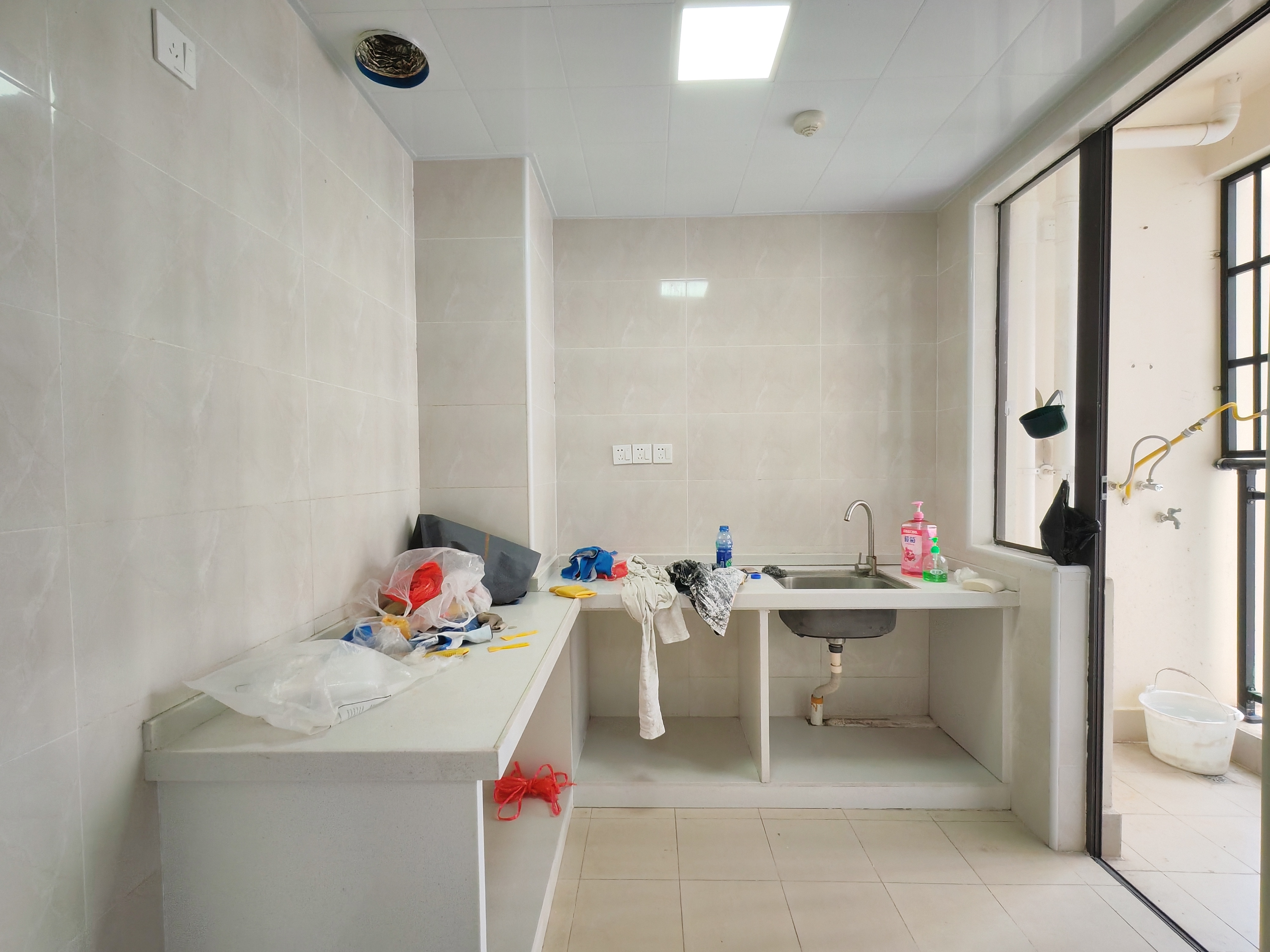 中交怡湖雅苑 4室2厅2卫 3200.0元/月 中交怡湖雅苑 4室2厅2卫 3200.0元/月室内图