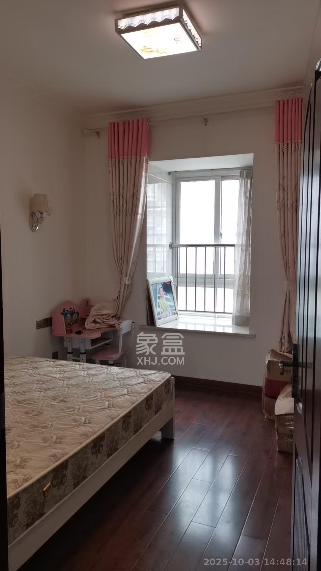 上河国际C区 3室2厅2卫 3200.0元/月 上河国际C区 3室2厅2卫 3200.0元/月室内图