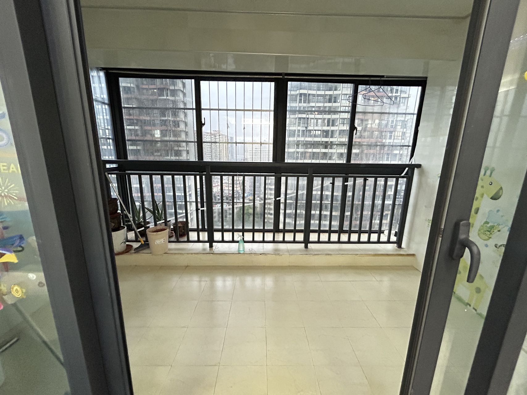 椰岛广场 1室0厅0卫 3800.0元/月 椰岛广场 1室0厅0卫 3800.0元/月户型图