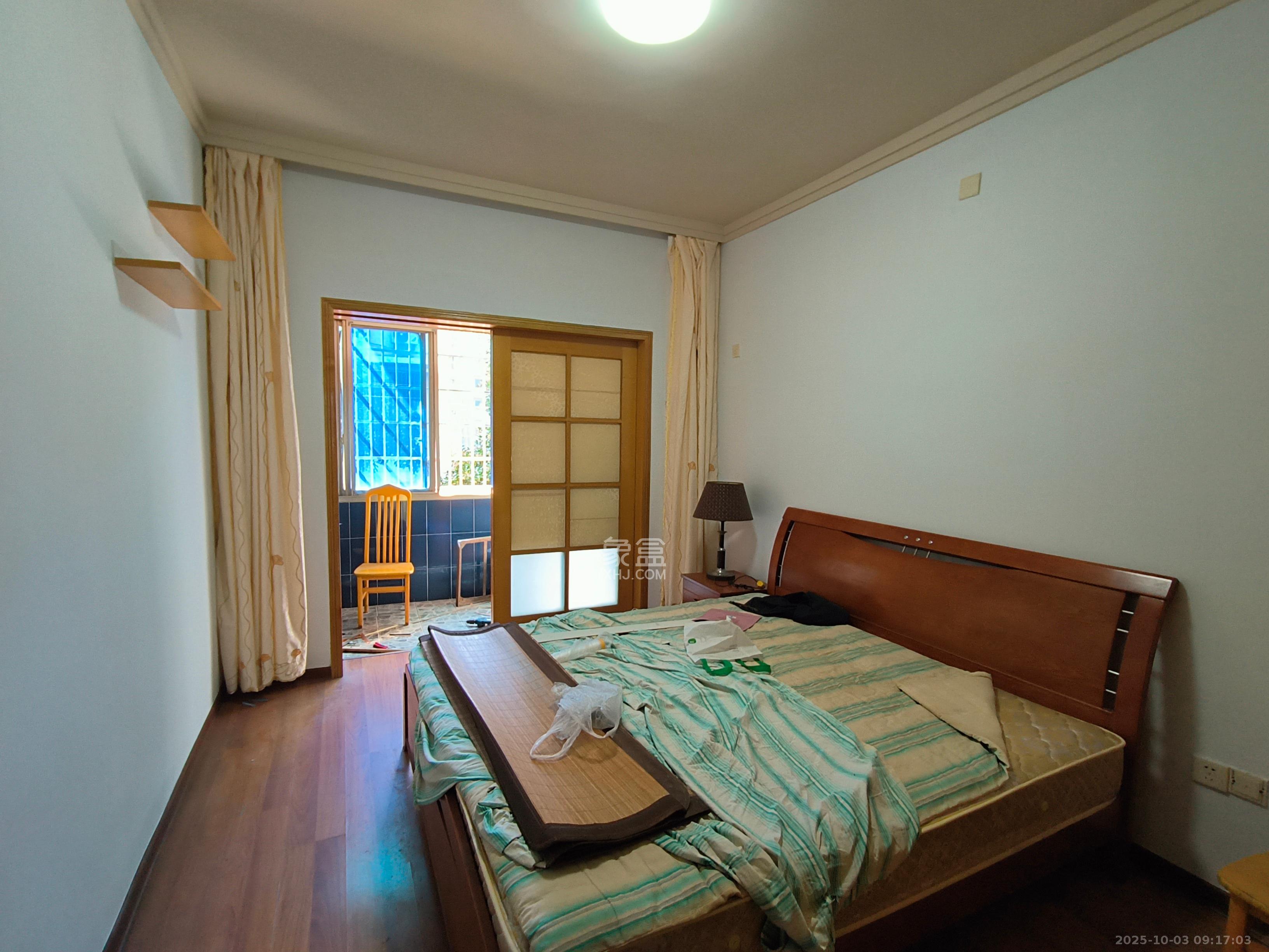 长勘小区 2室2厅1卫 2100.0元/月 长勘小区 2室2厅1卫 2100.0元/月室内图