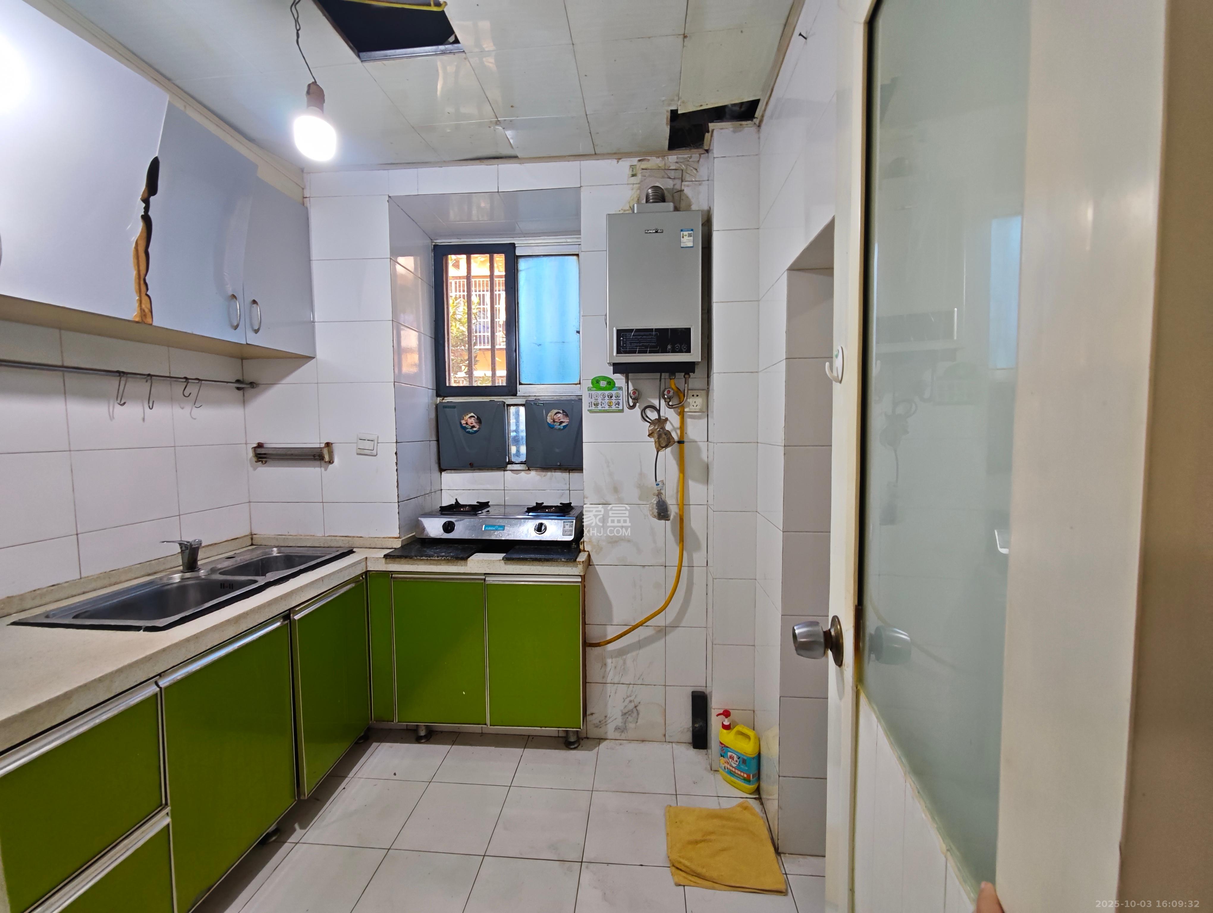 群芳园 2室2厅1卫 1800.0元/月 群芳园 2室2厅1卫 1800.0元/月室内图