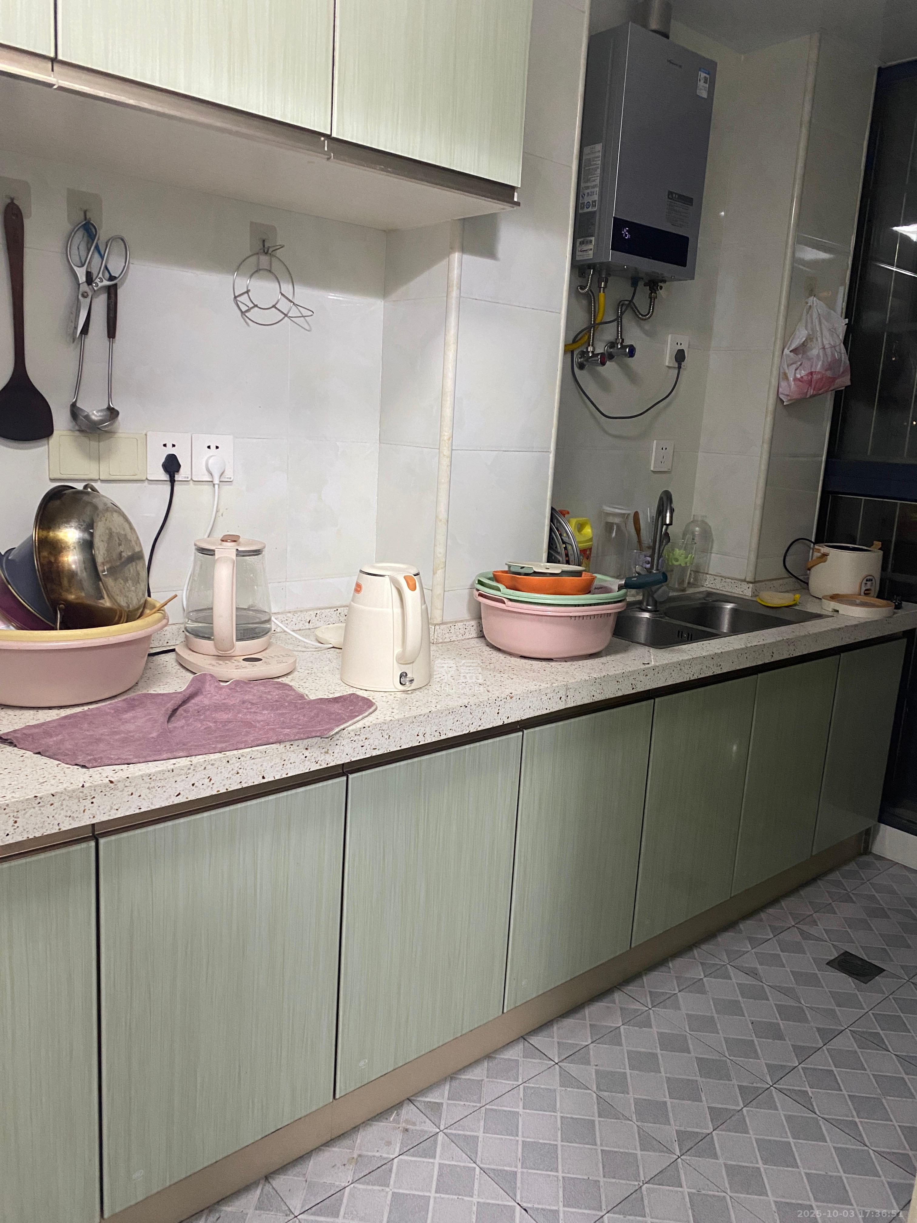 岳华新苑 2室2厅1卫 1000.0元/月 岳华新苑 2室2厅1卫 1000.0元/月室内图