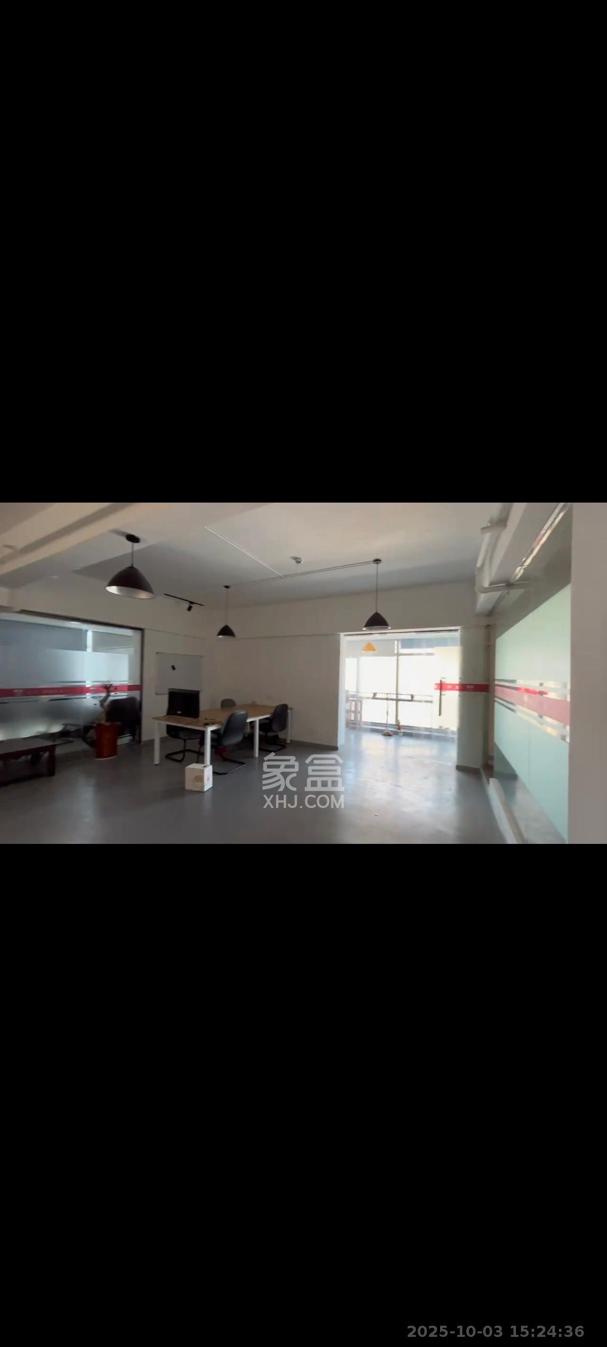 奥克斯广场 1室0厅1卫 5800.0元/月 奥克斯广场 1室0厅1卫 5800.0元/月室内图