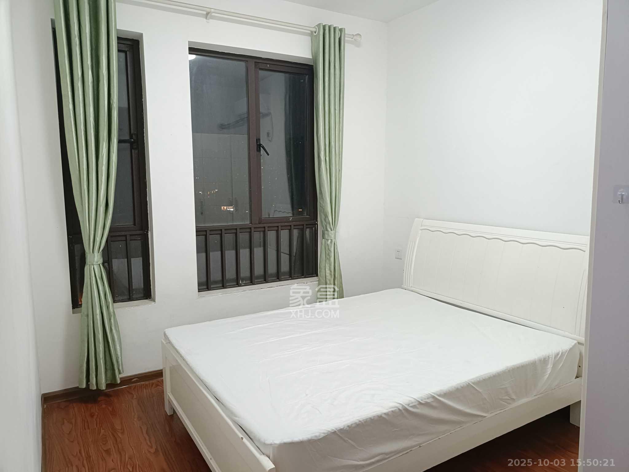 听香水榭 4室2厅2卫 2800.0元/月 听香水榭 4室2厅2卫 2800.0元/月室内图