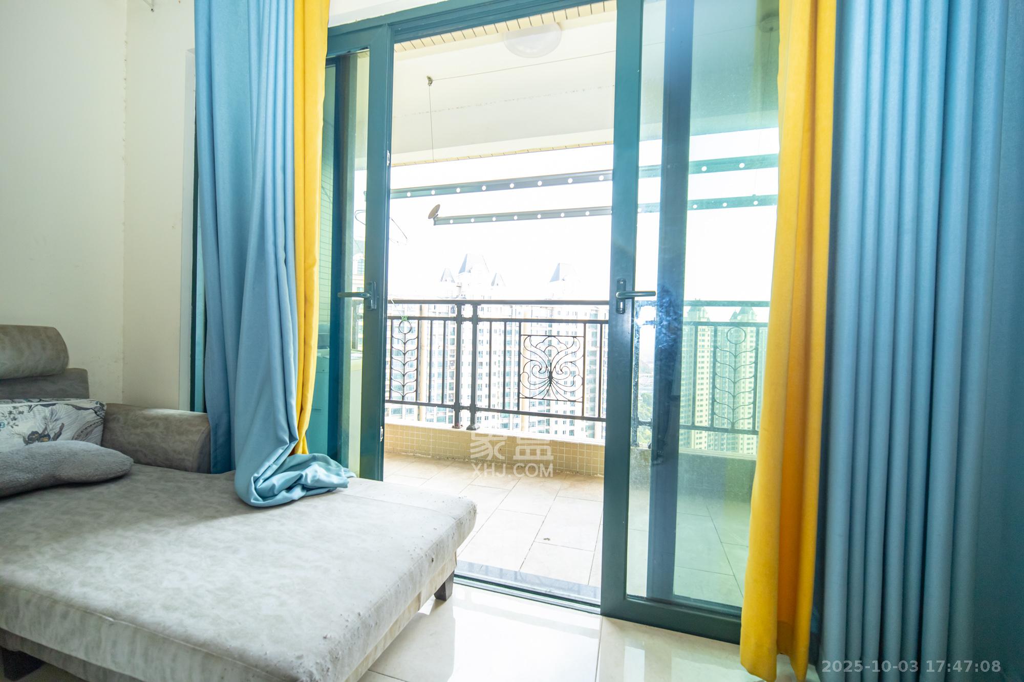 恒大雅苑  3室1厅1卫    105.0万阳台