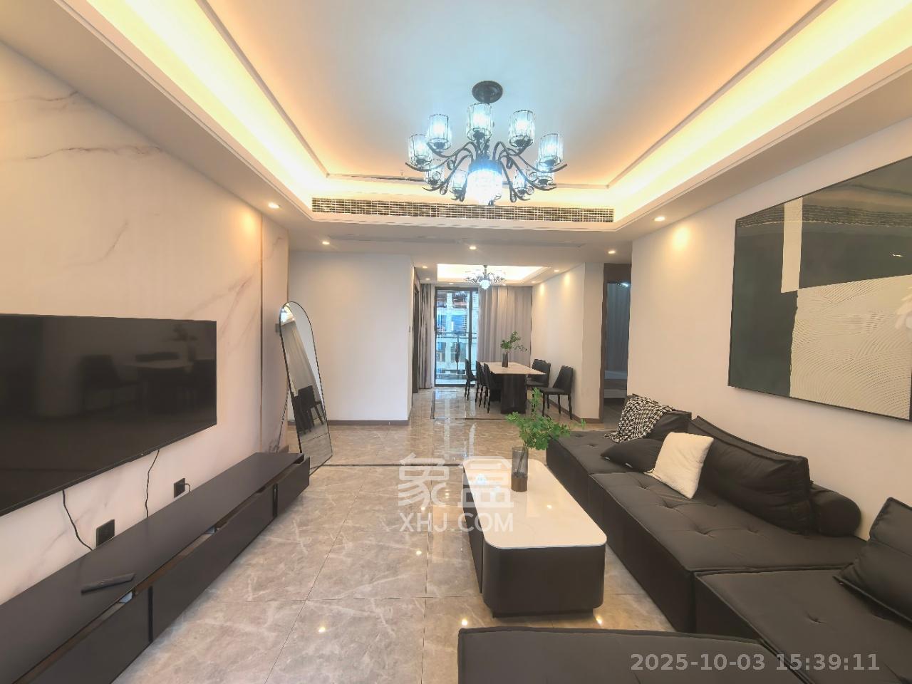 绿地V岛  4室2厅2卫   4300.00元/月