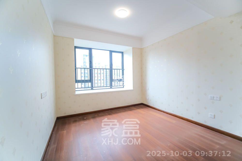 运达锦绣广场 5室2厅3卫 6500.0元/月 运达锦绣广场 5室2厅3卫 6500.0元/月室内图