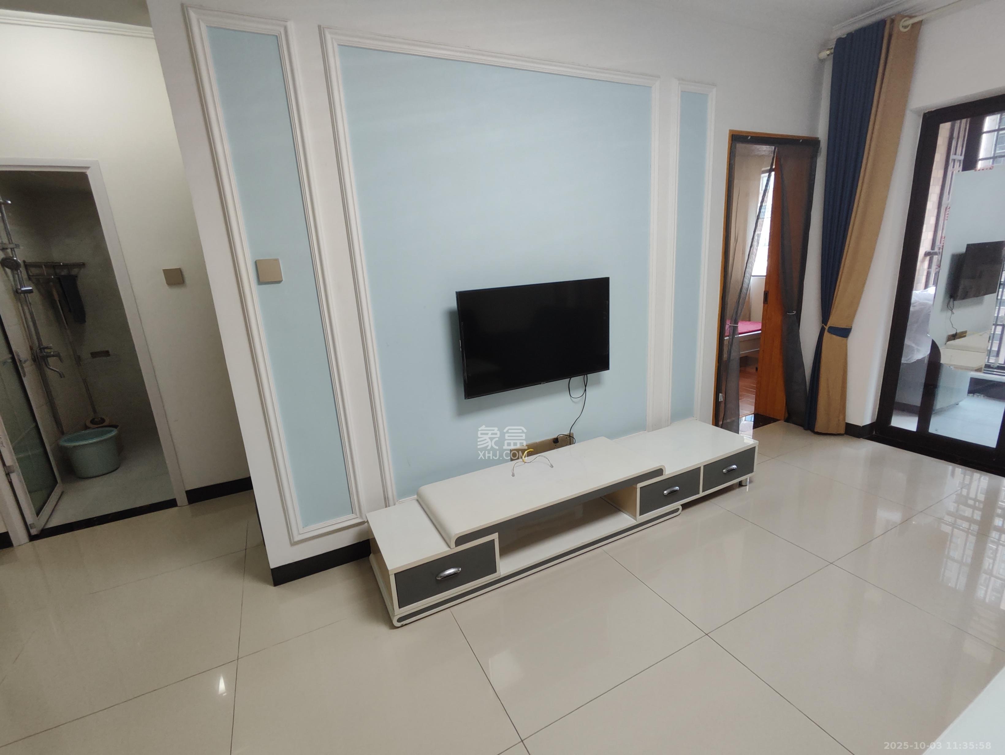 康桥长郡  3室2厅1卫    1800.0元/月 康桥长郡  3室2厅1卫    1800.0元/月室内图