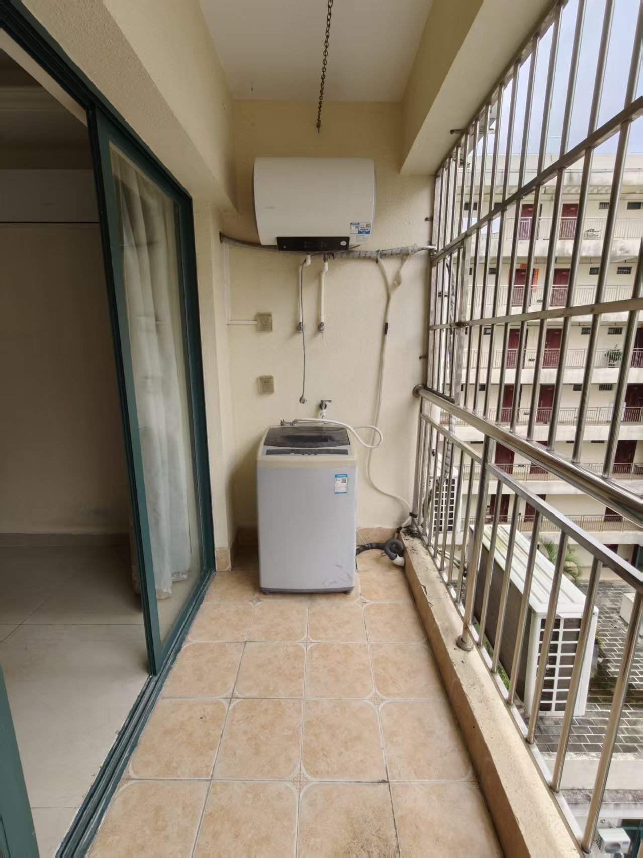 书馨苑 1室1厅1卫 1500.00元/月 书馨苑 1室1厅1卫 1500.00元/月室内图