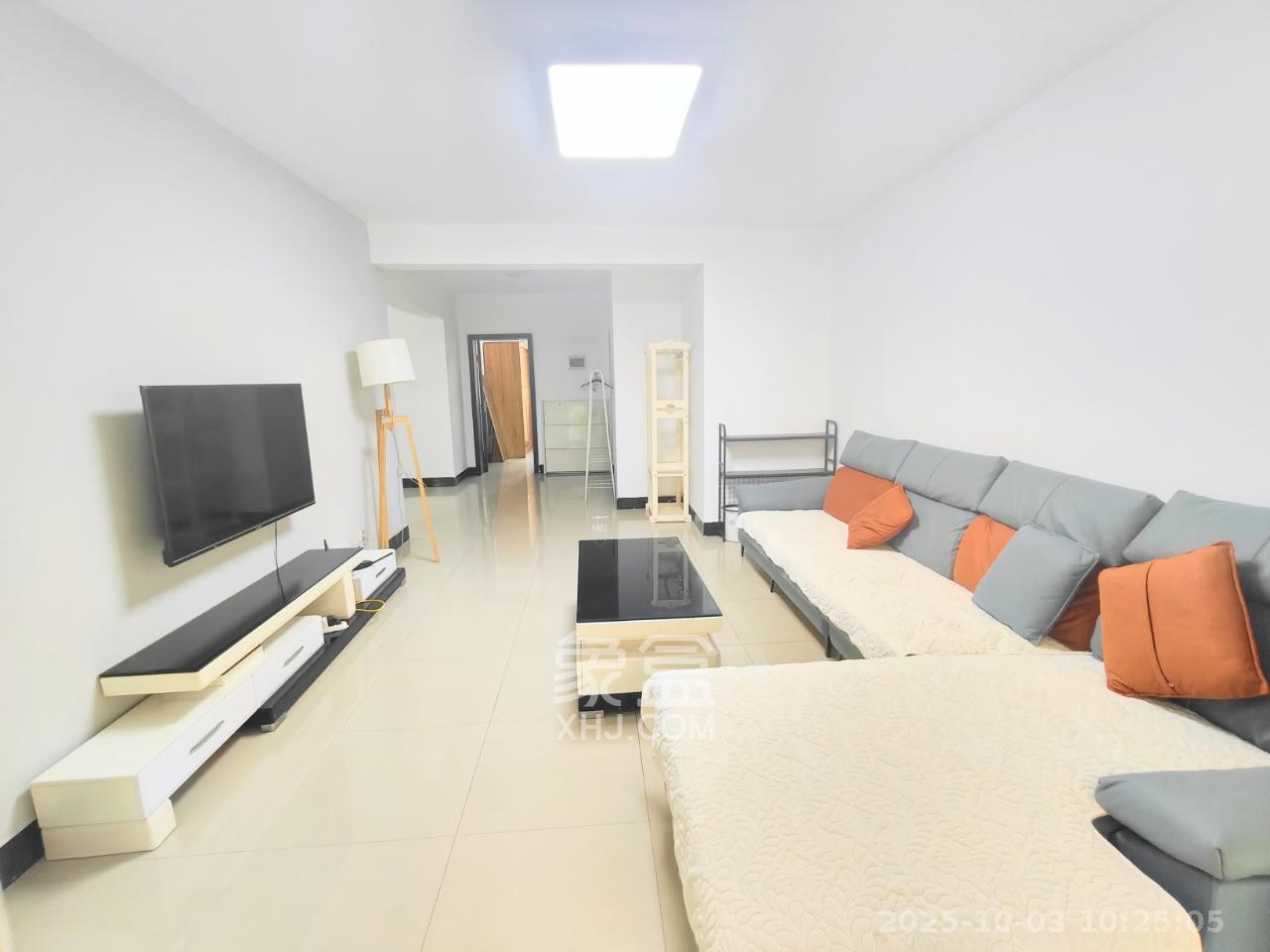 枫林美景  2室2厅1卫   2300.00元/月室内图