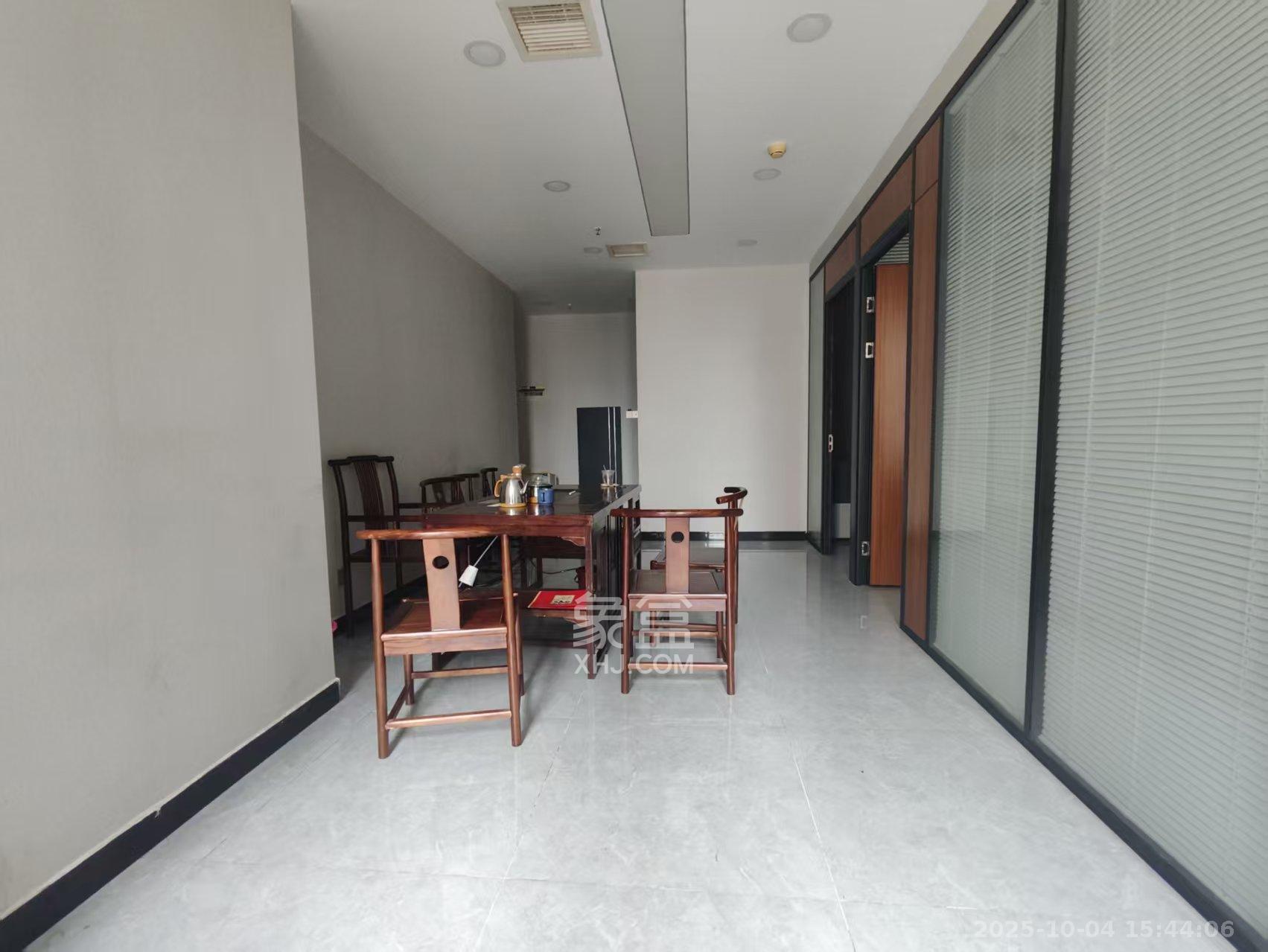 壹号座品   69.91㎡      4000.0元/月室内图