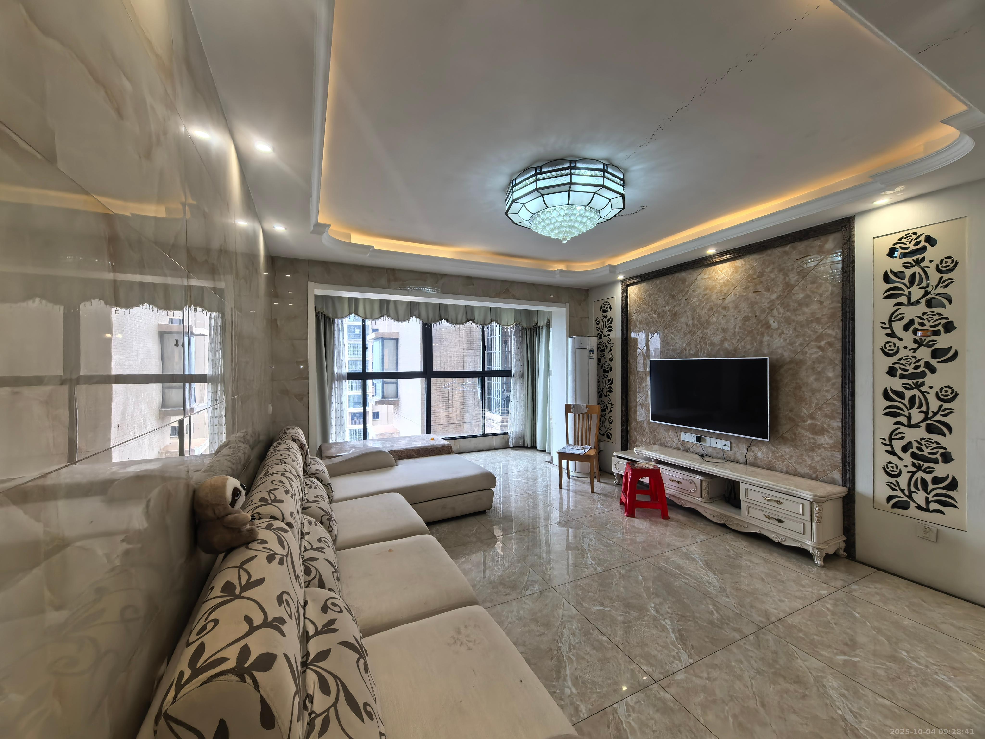 深业睿城 4室2厅2卫 3000.0元/月 深业睿城 4室2厅2卫 3000.0元/月室内图