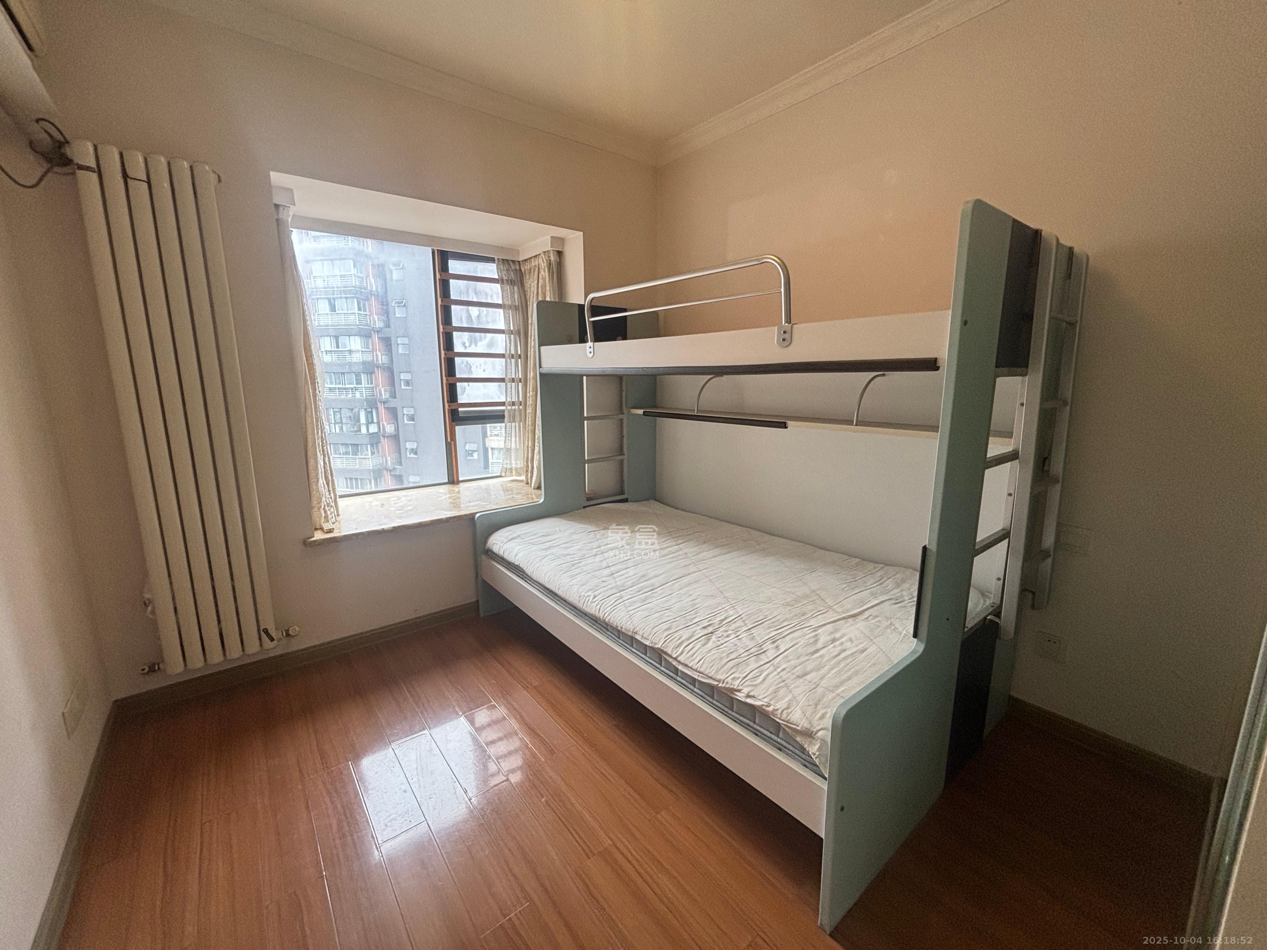 滨江君悦香邸 3室2厅1卫 3300.0元/月 滨江君悦香邸 3室2厅1卫 3300.0元/月室内图