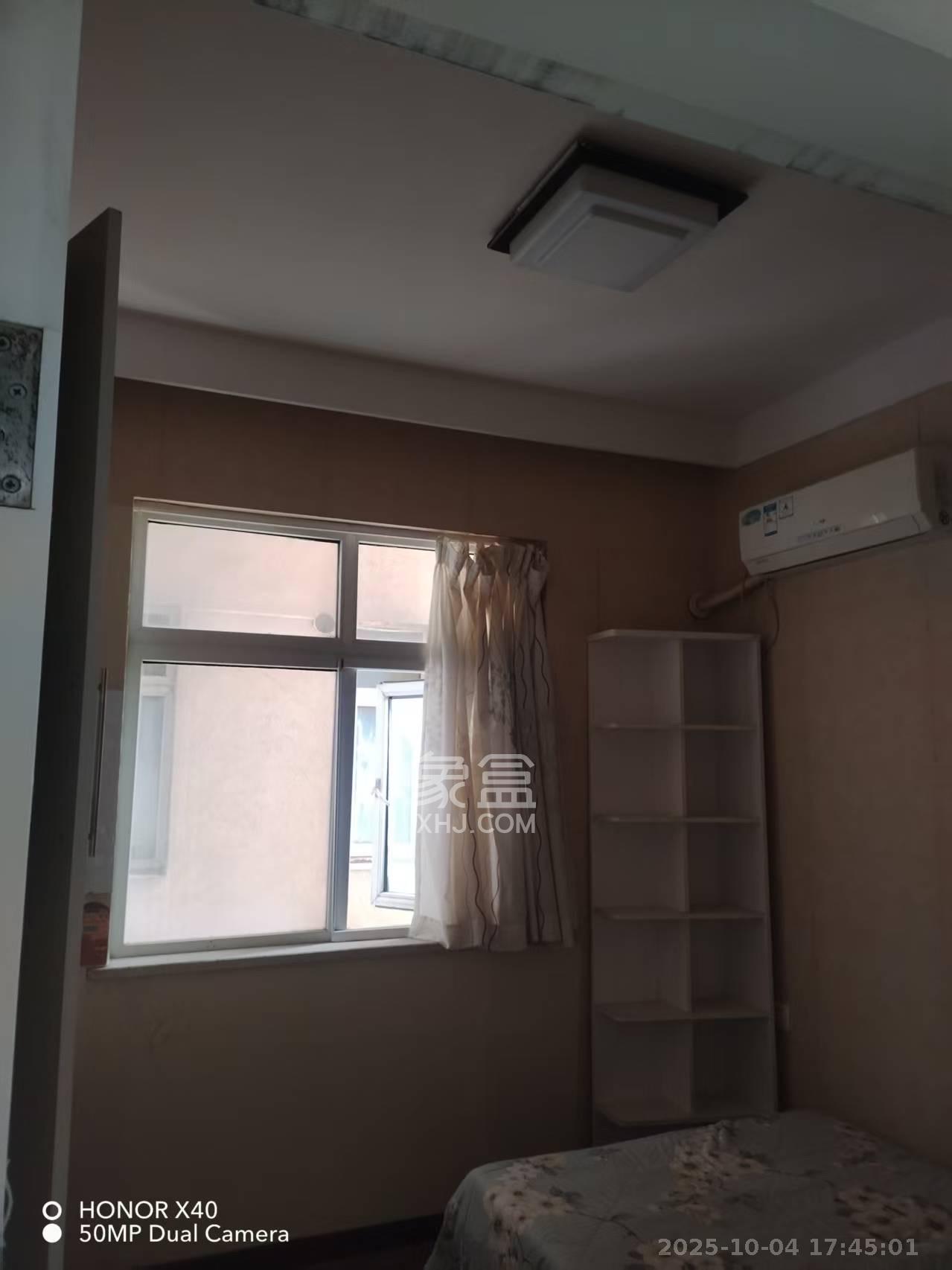 宏泽佳园  3室2厅1卫    3200.0元/月室内图