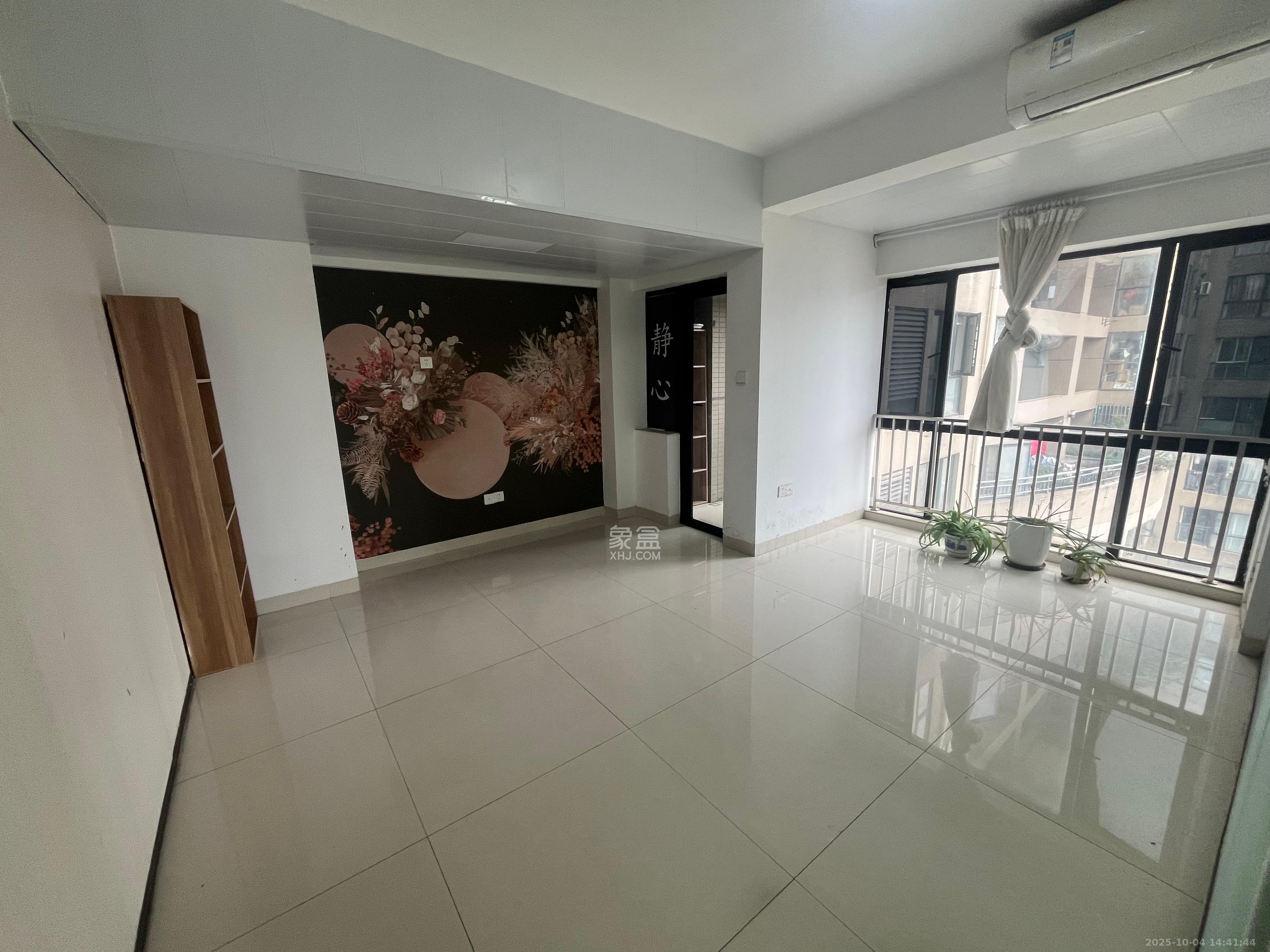 锦泰东环国际 1室1厅1卫 3500.0元/月 锦泰东环国际 1室1厅1卫 3500.0元/月室内图