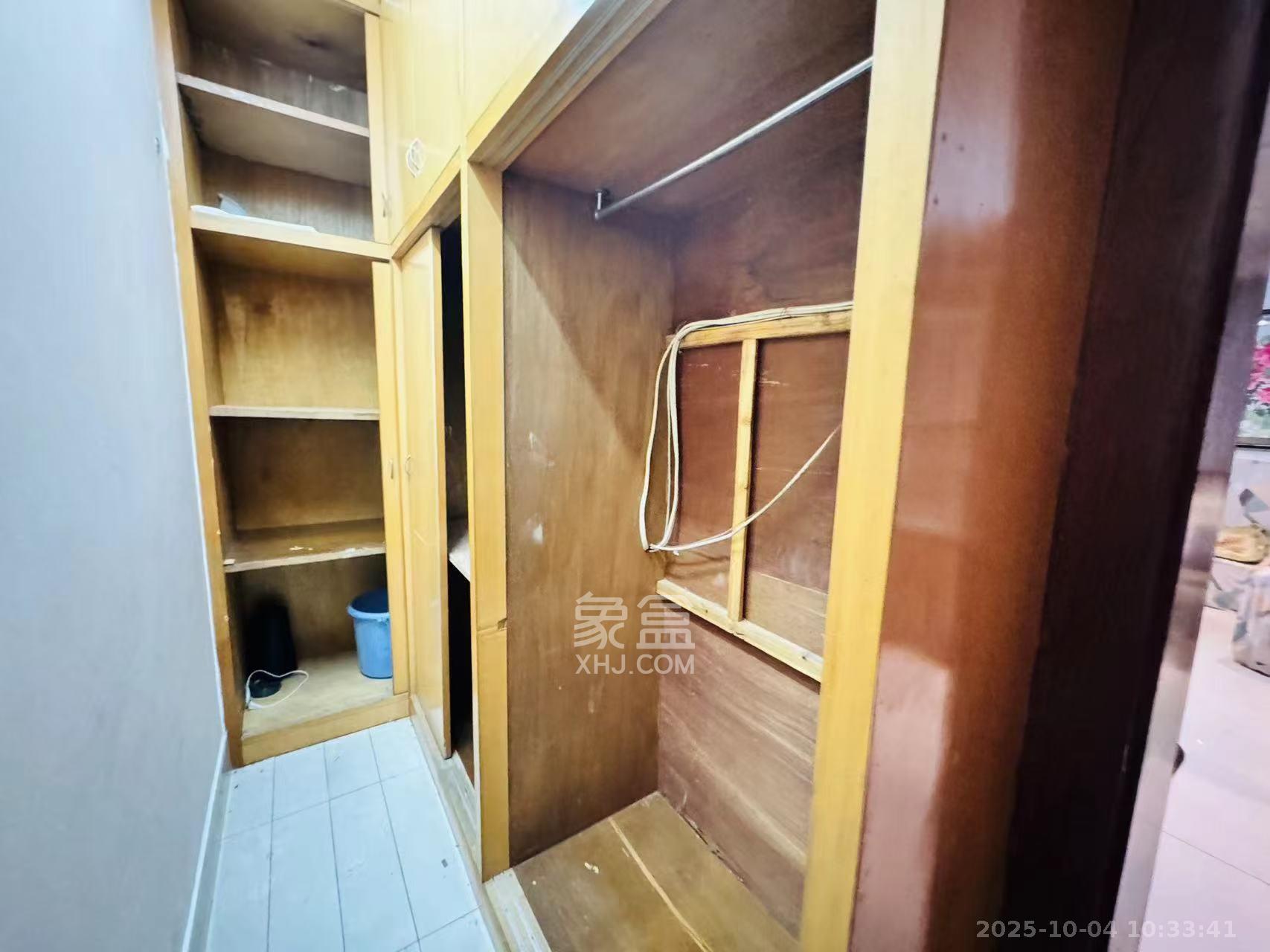 谊苑小区解放四村附362号  2室1厅1卫    1600.0元/月 谊苑小区解放四村附362号  2室1厅1卫    1600.0元/月室内图