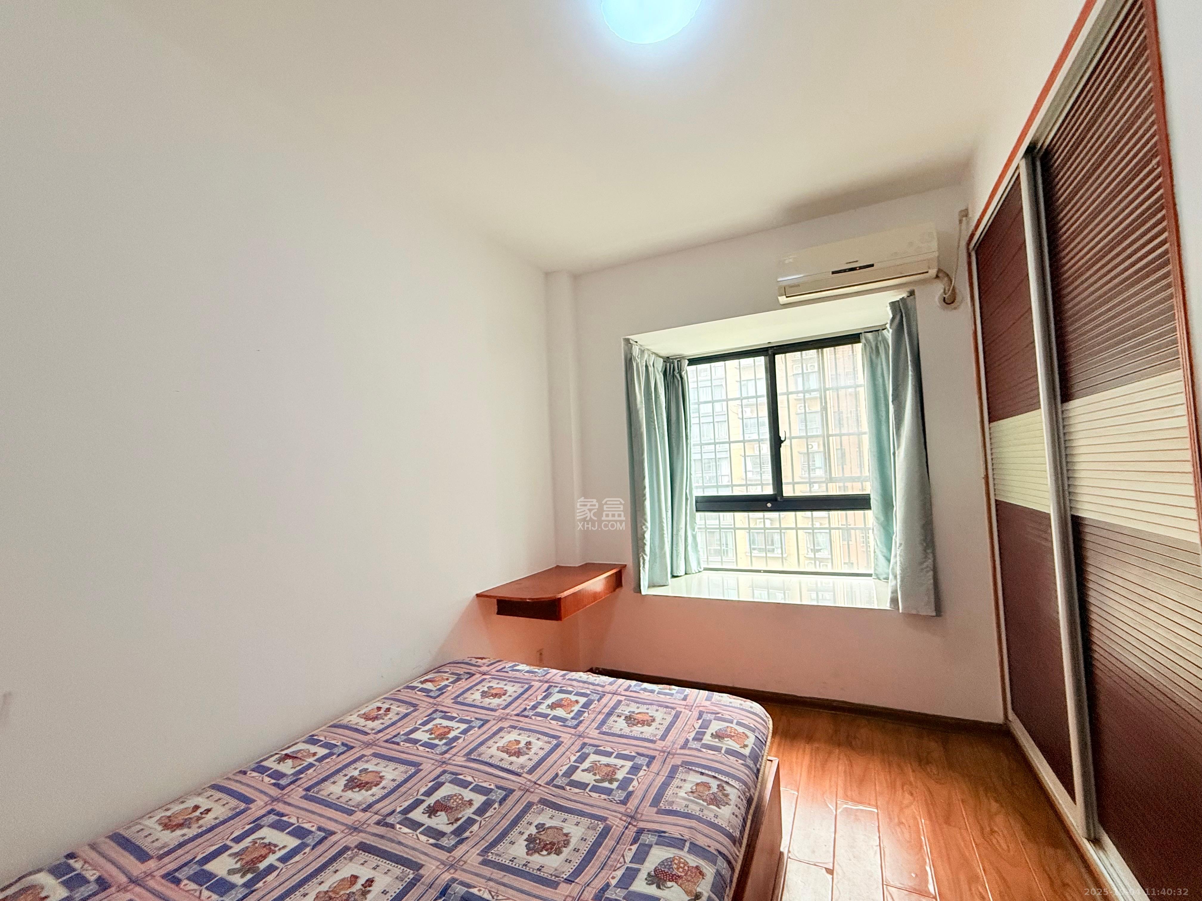 瑞都华庭(华庭美苑) 3室2厅2卫 2300.0元/月 瑞都华庭(华庭美苑) 3室2厅2卫 2300.0元/月室内图