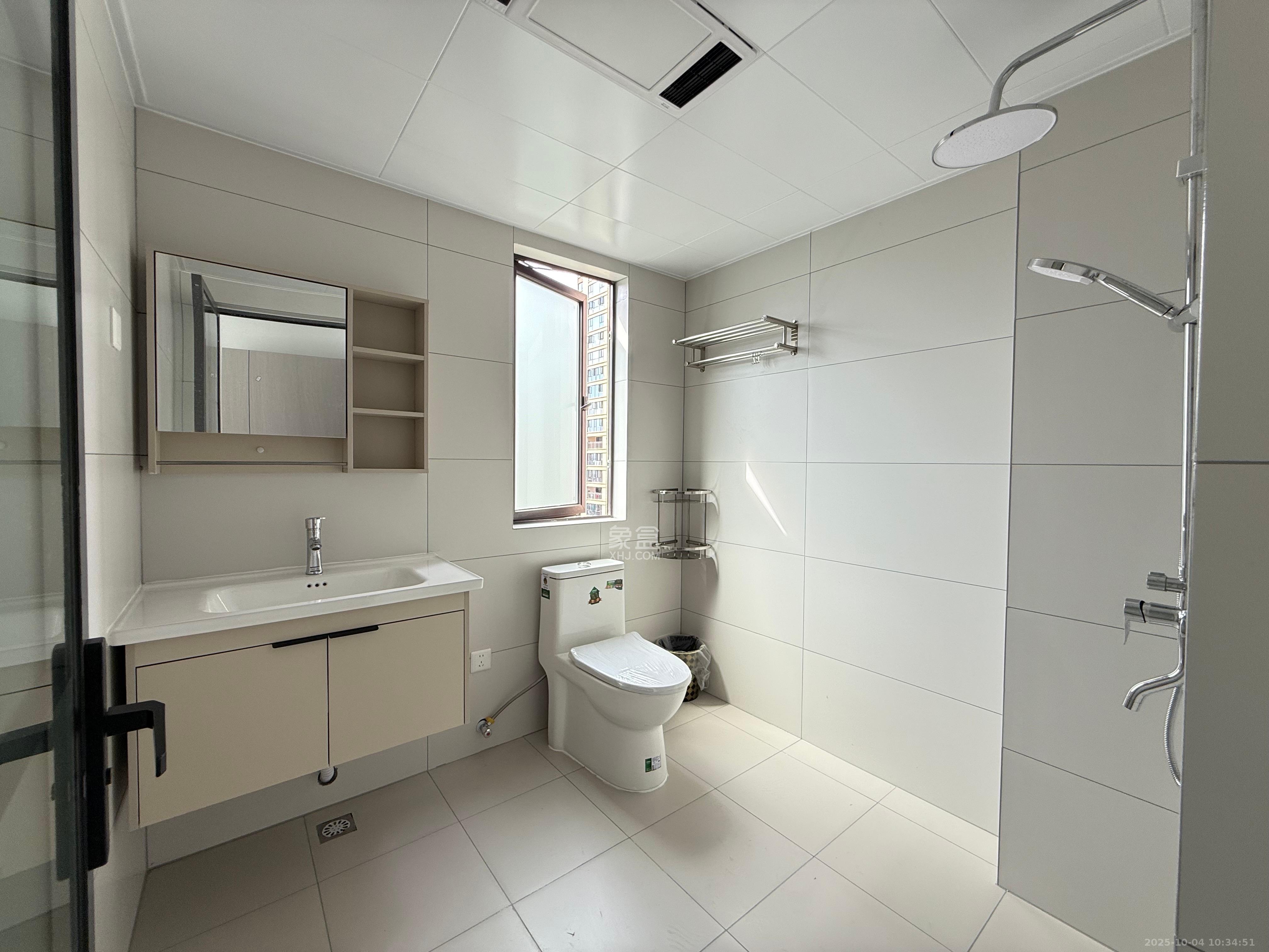 兴进珺府  4室2厅2卫    2800.0元/月室内图