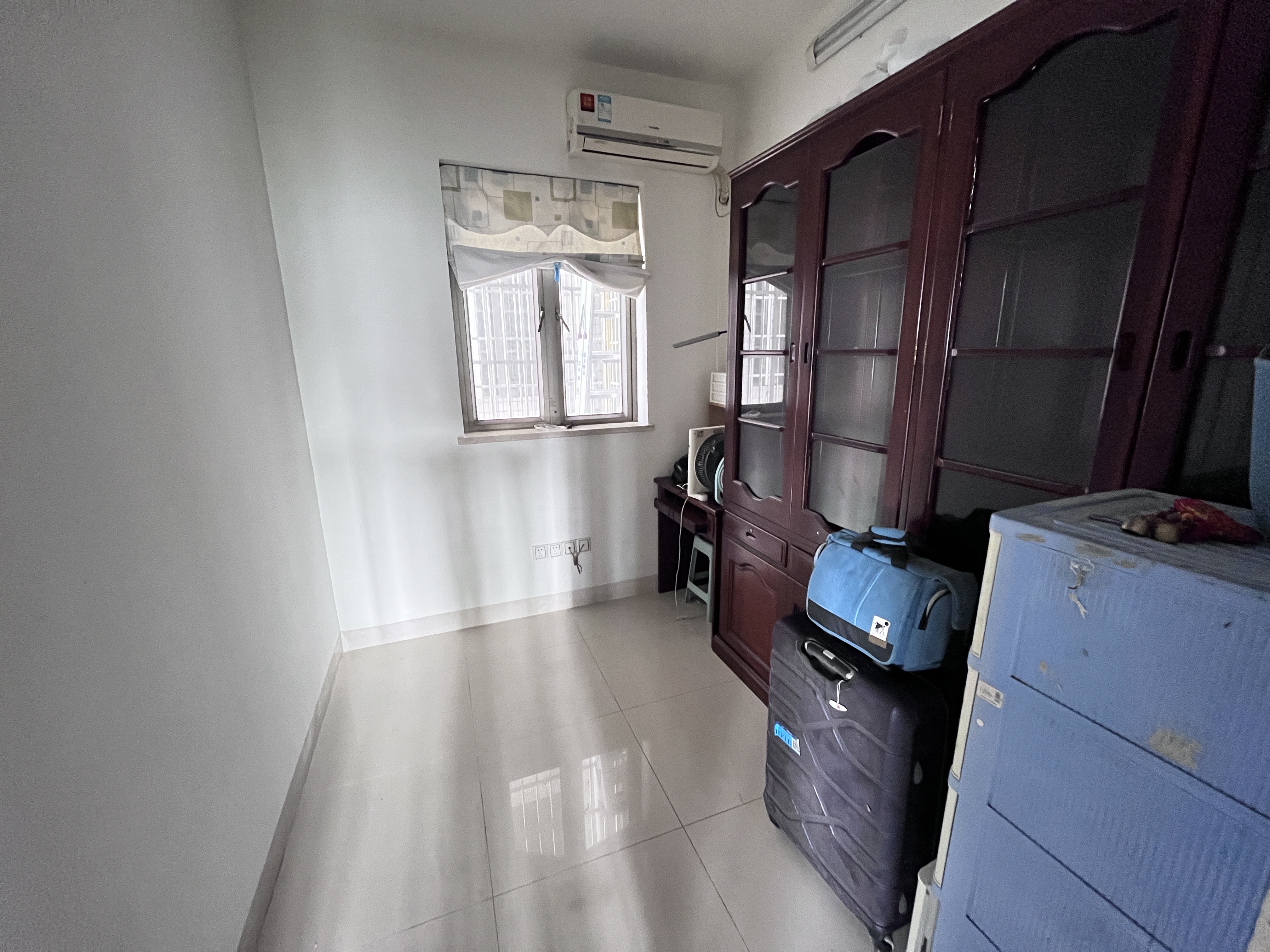 海岸壹号 4室2厅2卫 5000.0元/月 海岸壹号 4室2厅2卫 5000.0元/月室内图