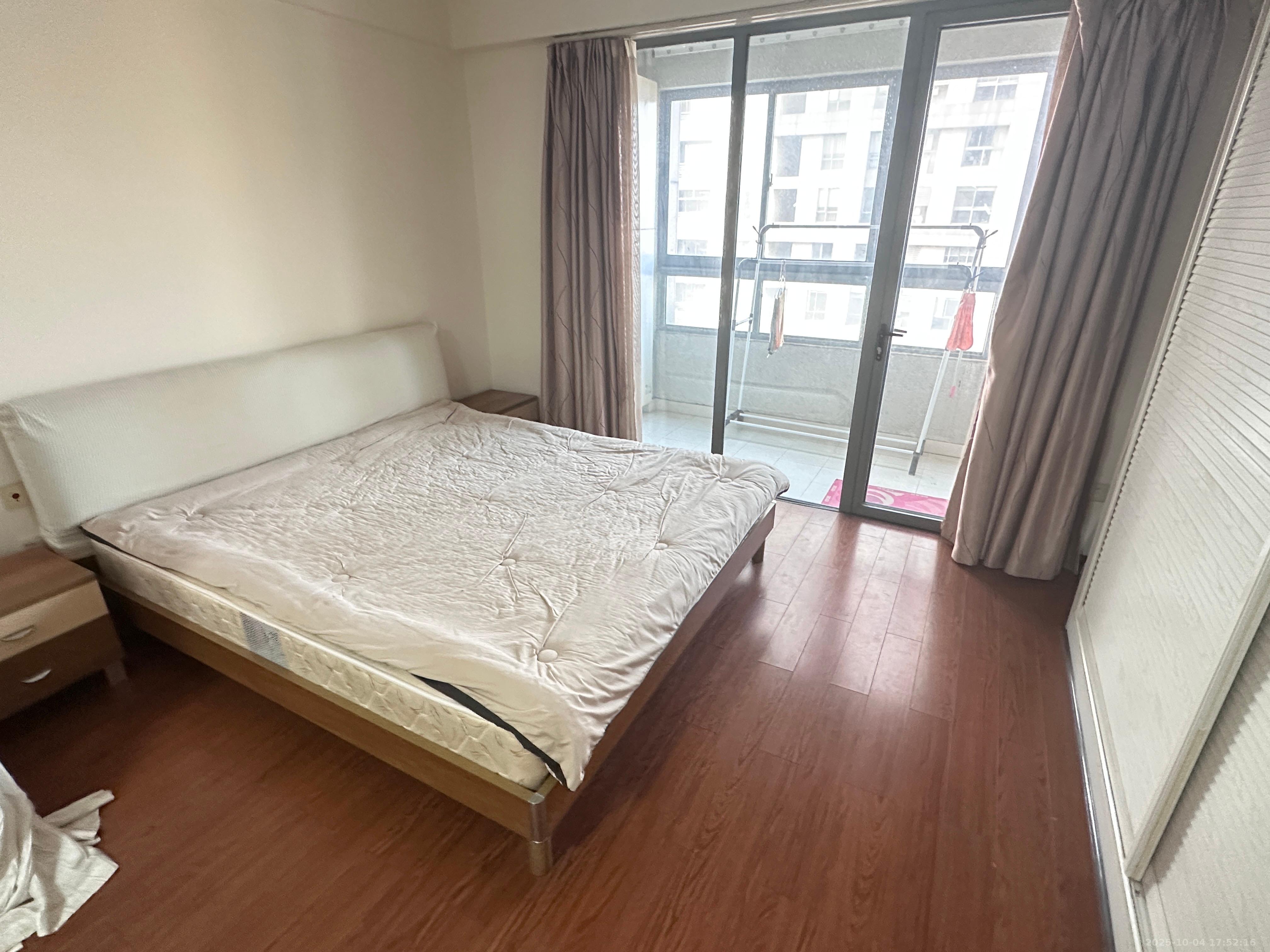 西子一间 1室1厅1卫 1600.0元/月 西子一间 1室1厅1卫 1600.0元/月室内图