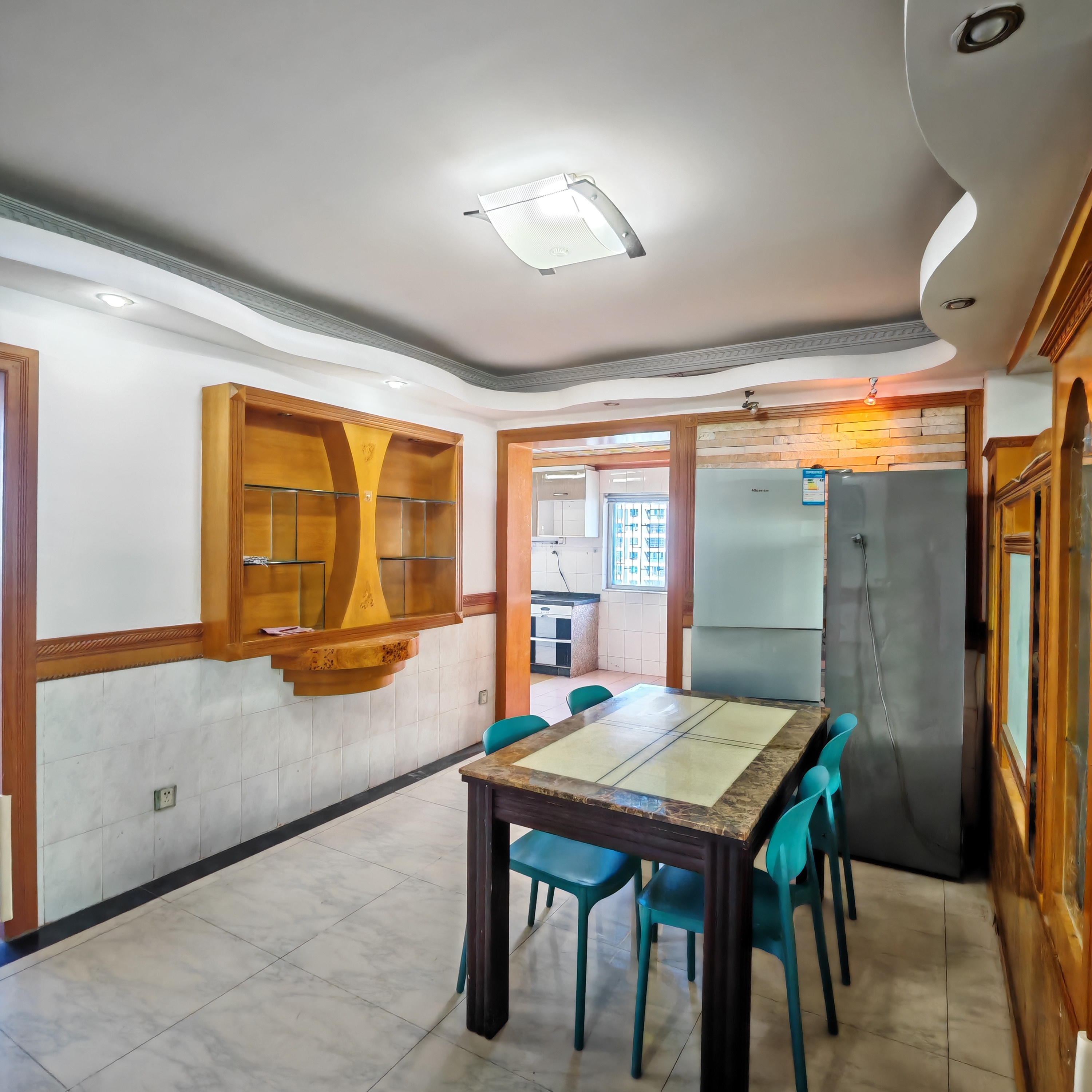 琼山交警大楼 3室2厅2卫 2000.00元/月 琼山交警大楼 3室2厅2卫 2000.00元/月室内图