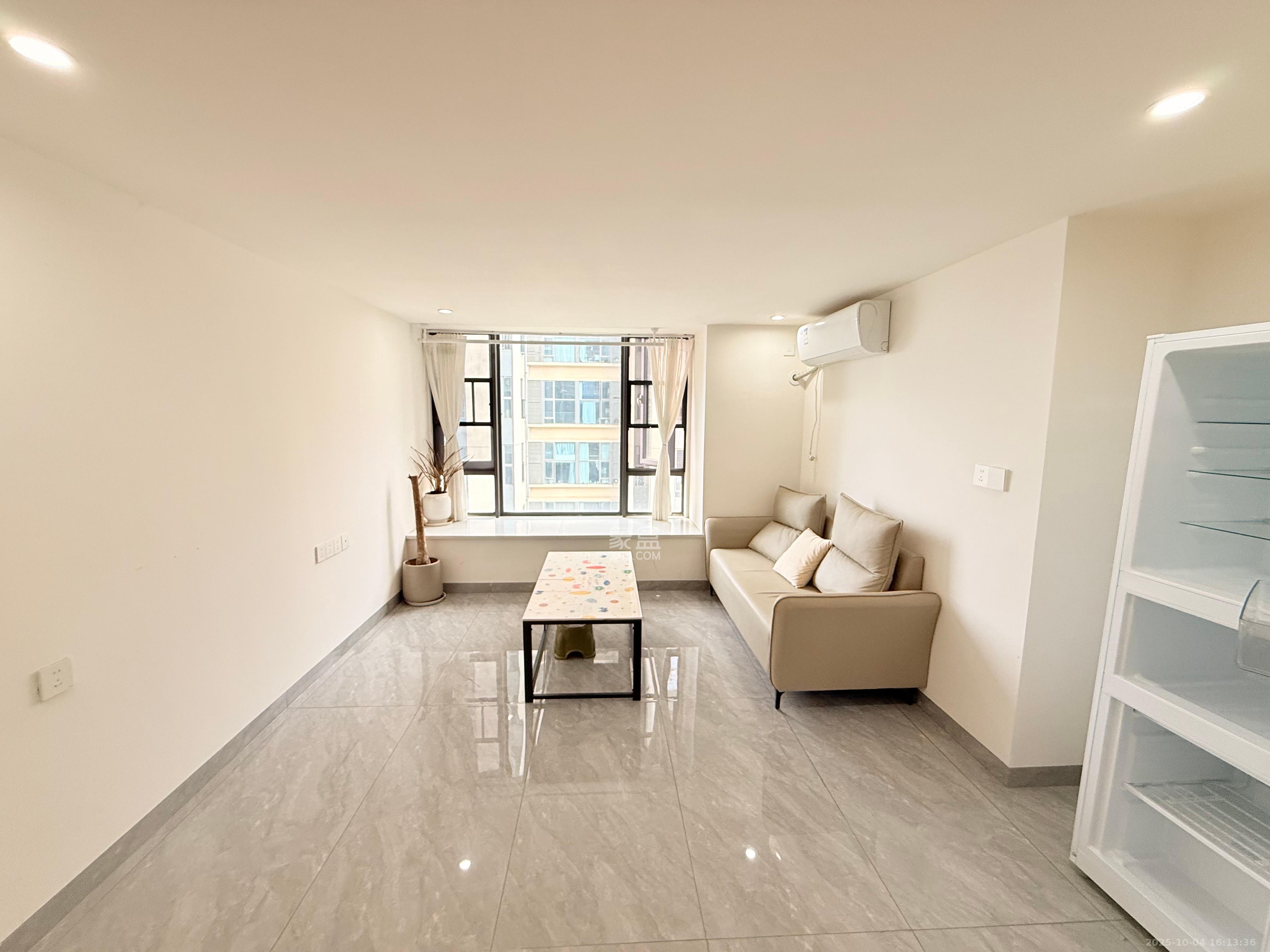 佳兆业云顶都汇 2室1厅1卫 1800.0元/月 佳兆业云顶都汇 2室1厅1卫 1800.0元/月室内图