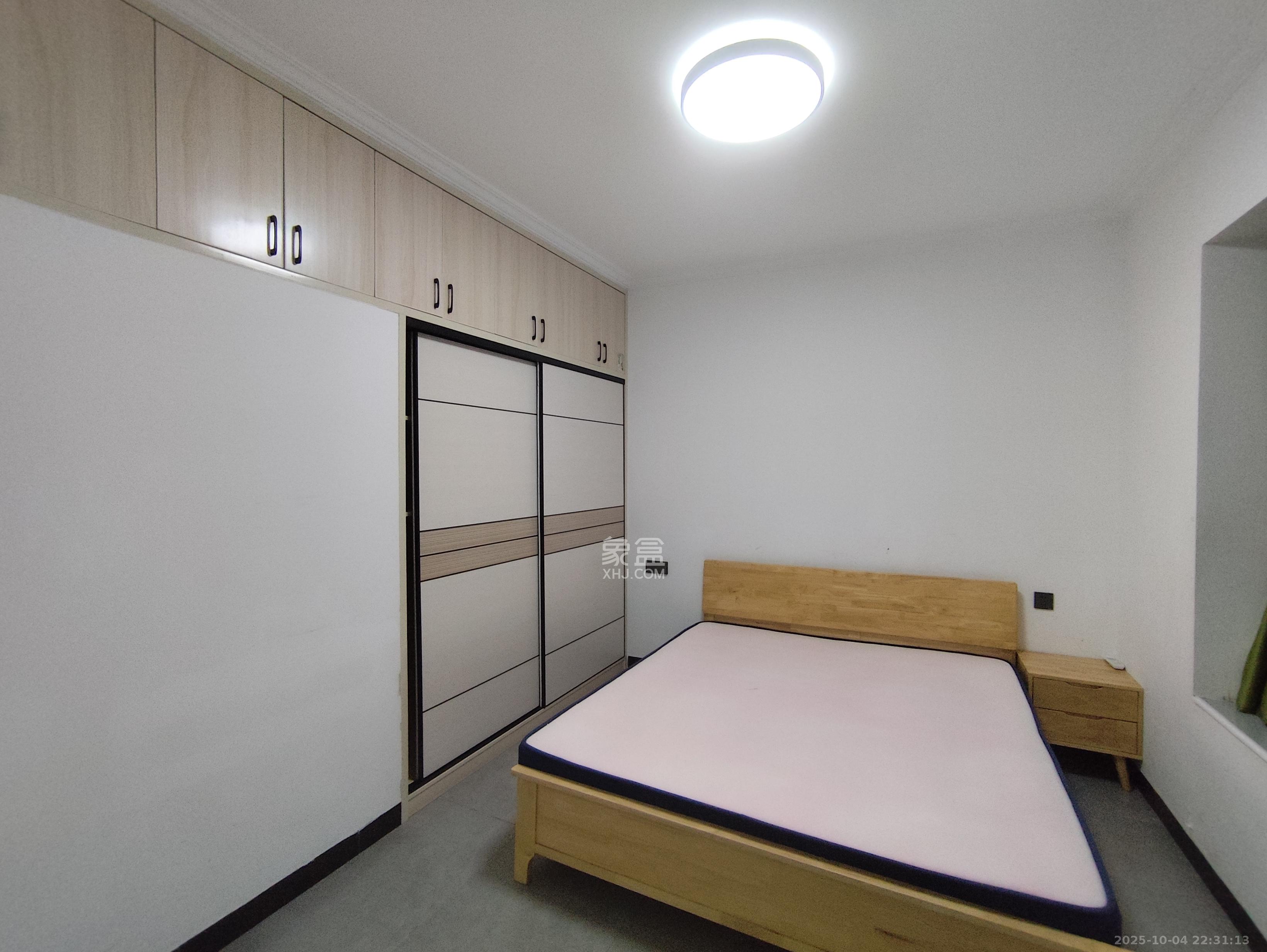 鄱阳佳郡 2室1厅1卫 1800.0元/月 鄱阳佳郡 2室1厅1卫 1800.0元/月室内图