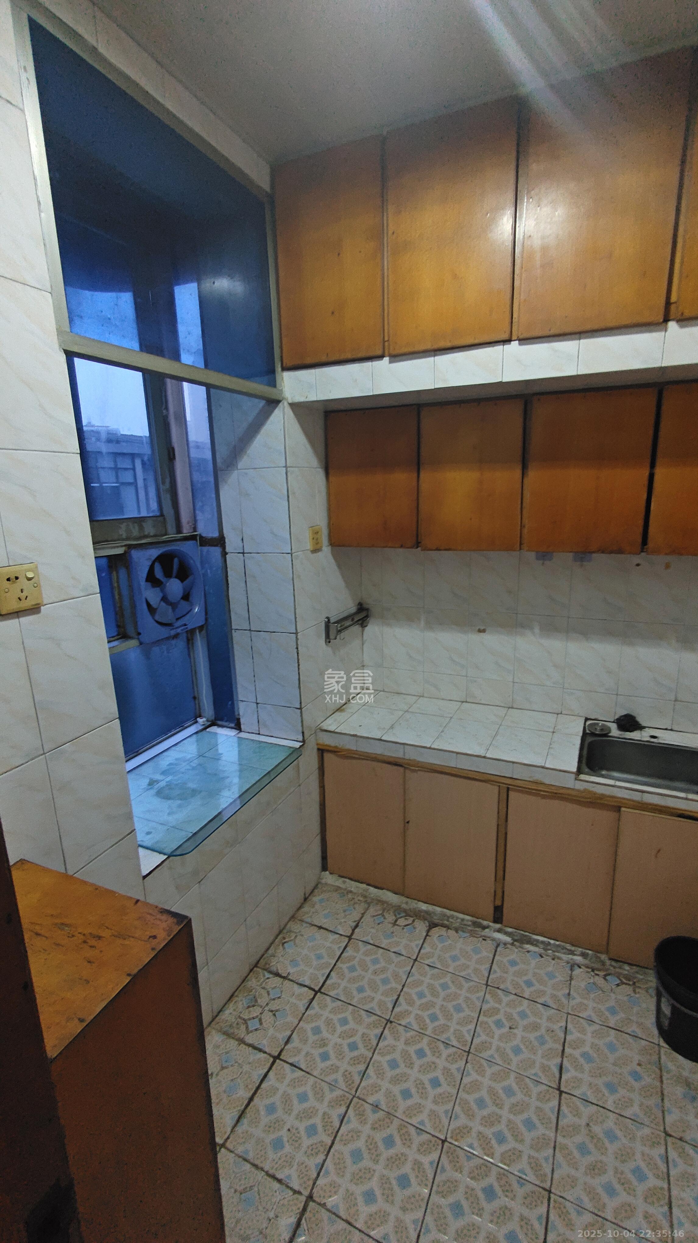 湖南广播电视学校宿舍 2室1厅1卫 1300.0元/月 湖南广播电视学校宿舍 2室1厅1卫 1300.0元/月室内图